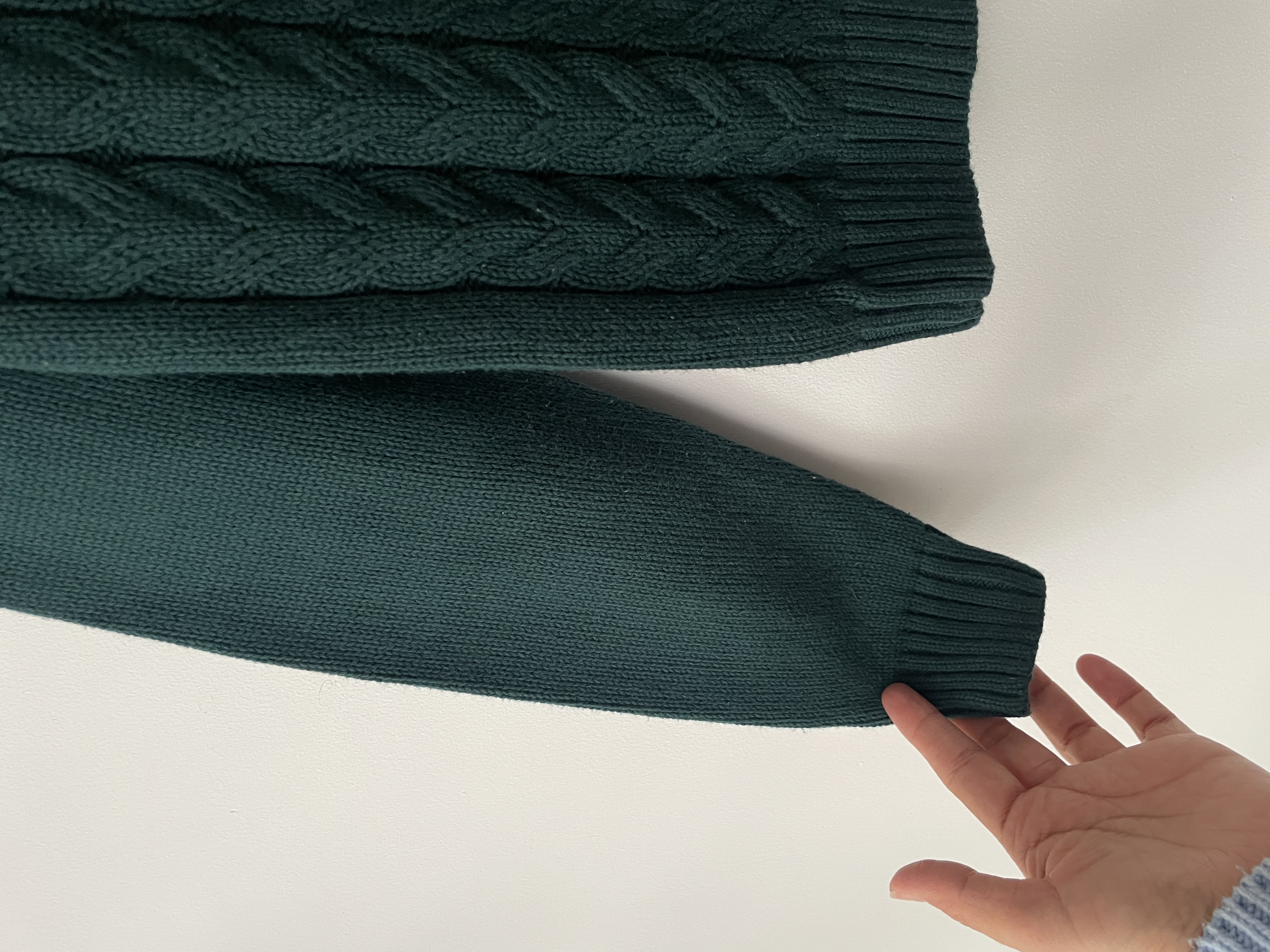 Sweater verde trenzado. Talla: L 3