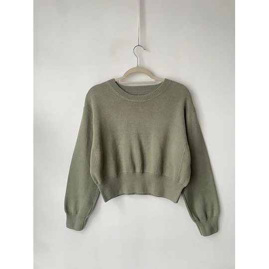 Sweater verde. Talla: S holgado