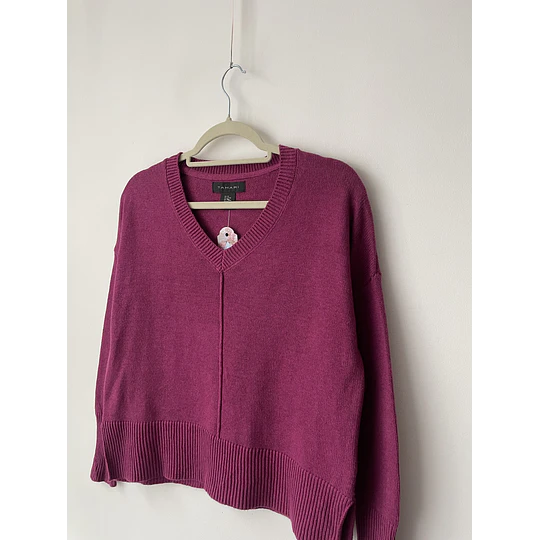 Sweater magenta. Talla: XS