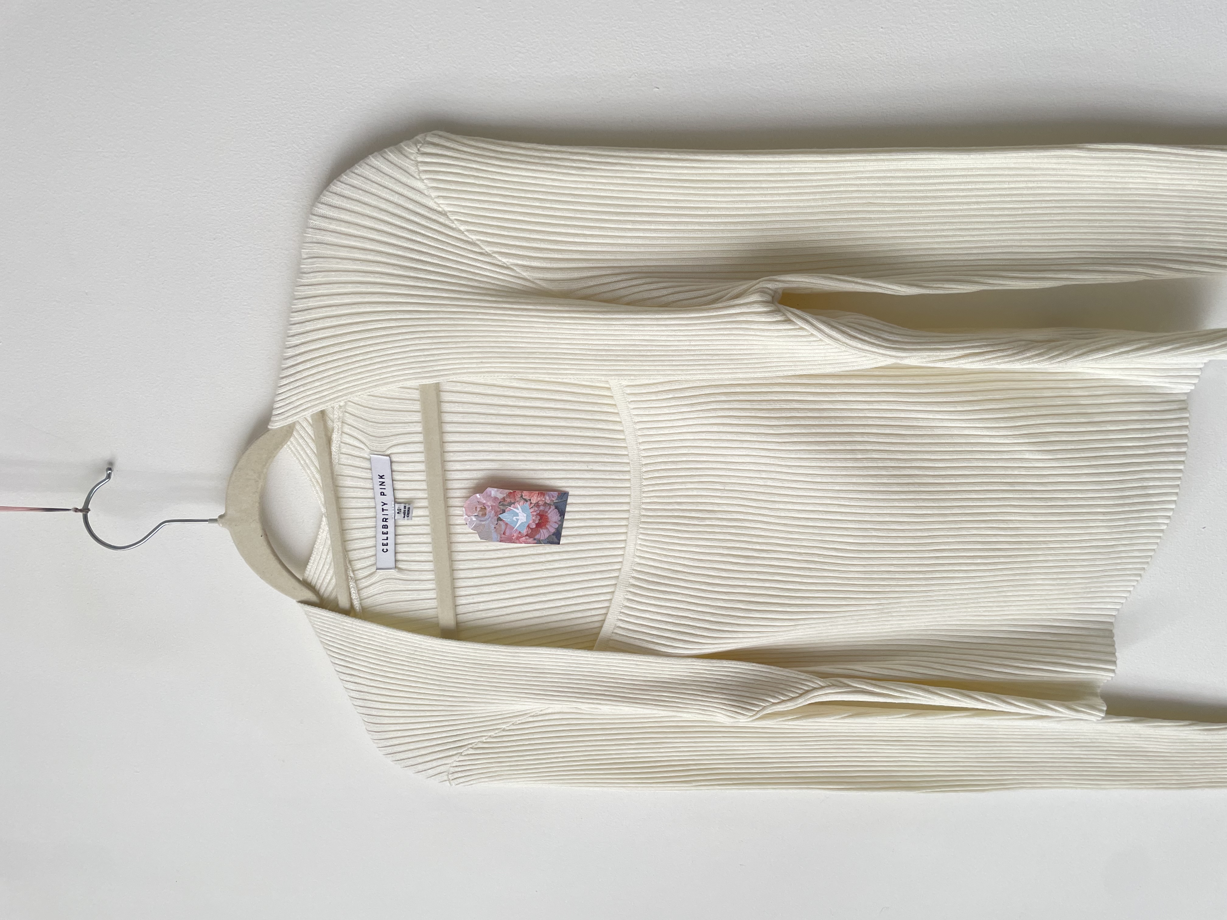 Polera blanca. Talla: M 2