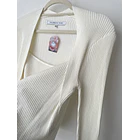 Polera blanca. Talla: M 3