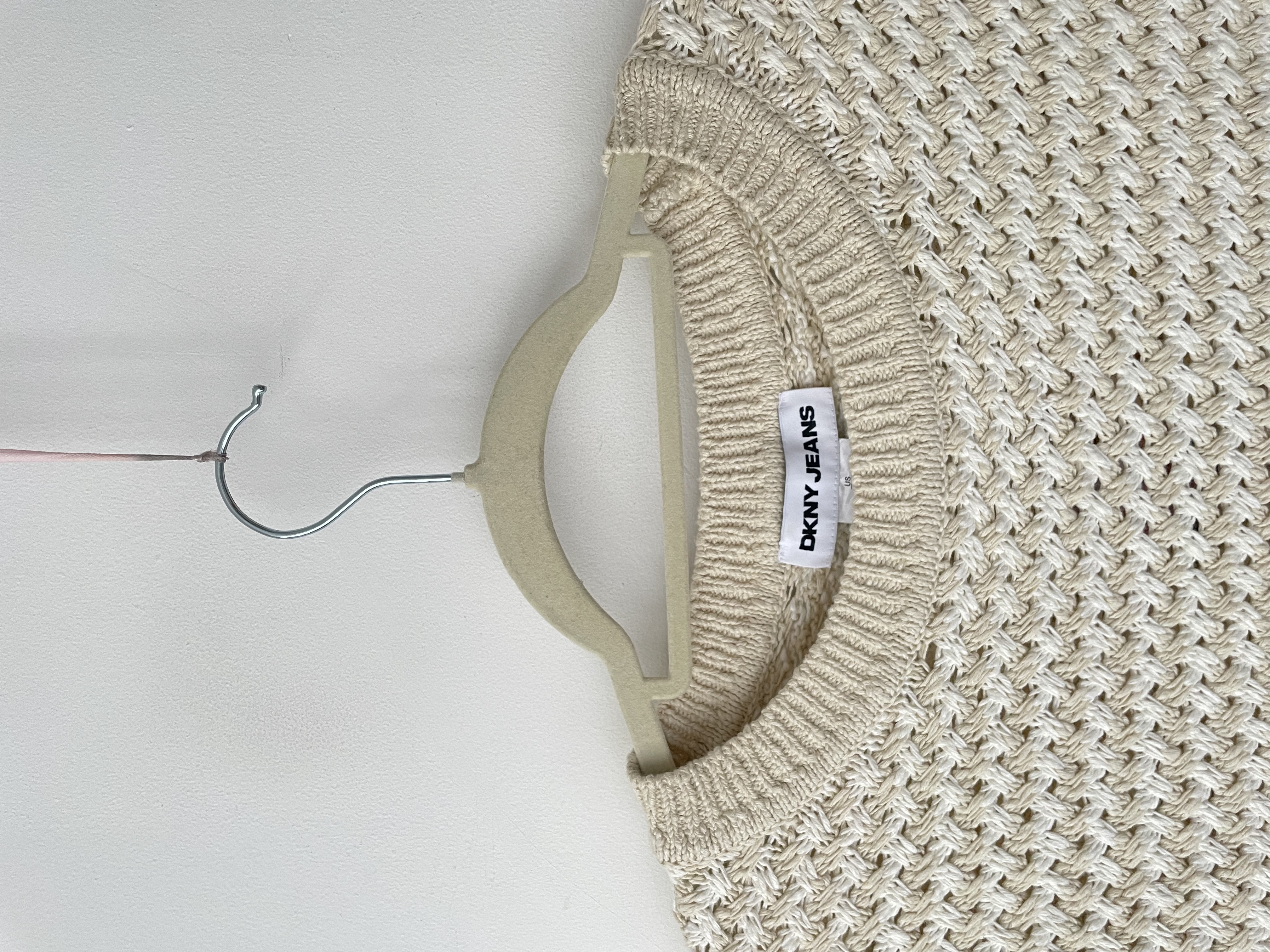 Sweater DKNY. Talla: M 4