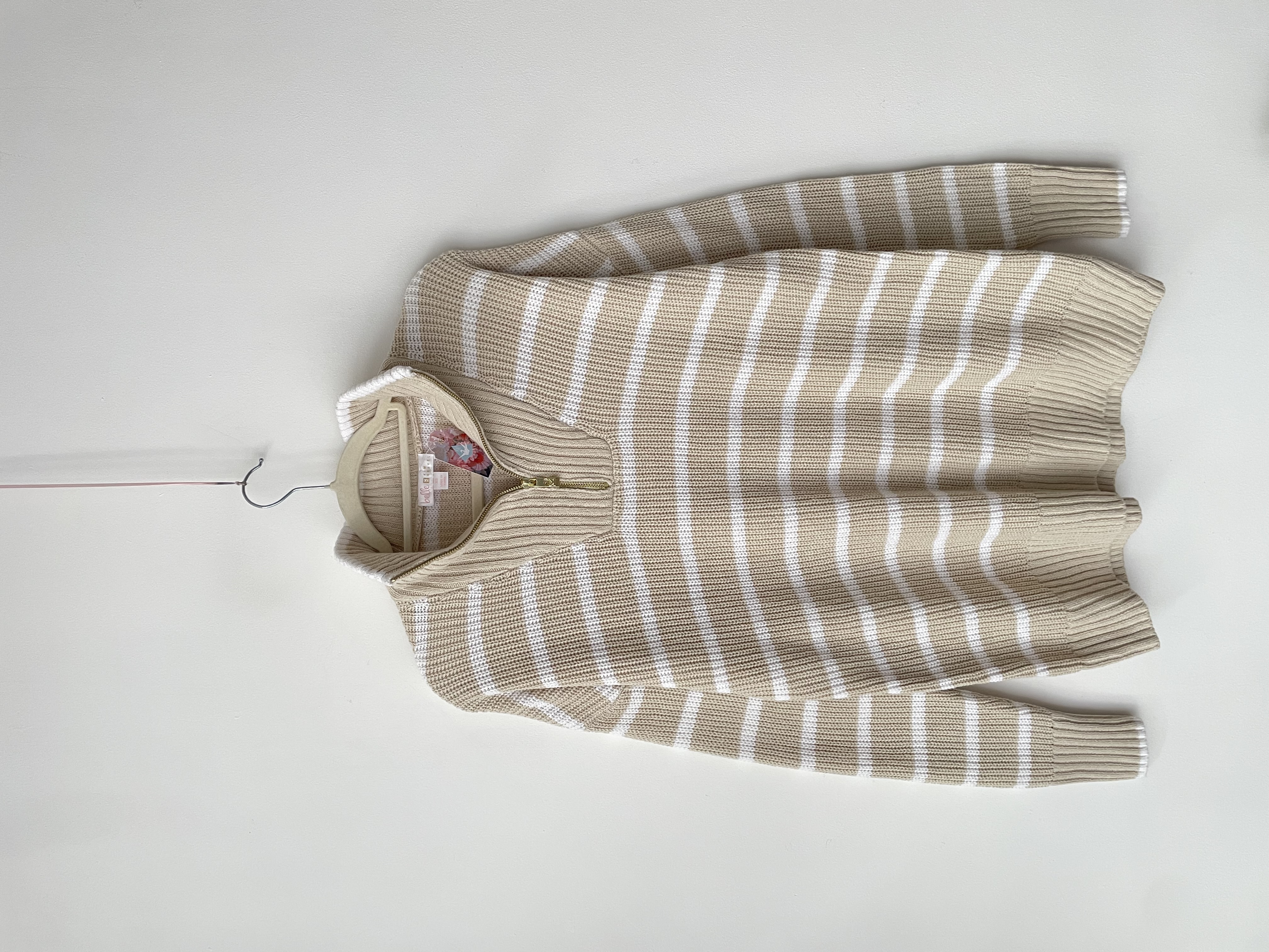 Sweater beige rayas. Talla: XS OVERSIZED 1