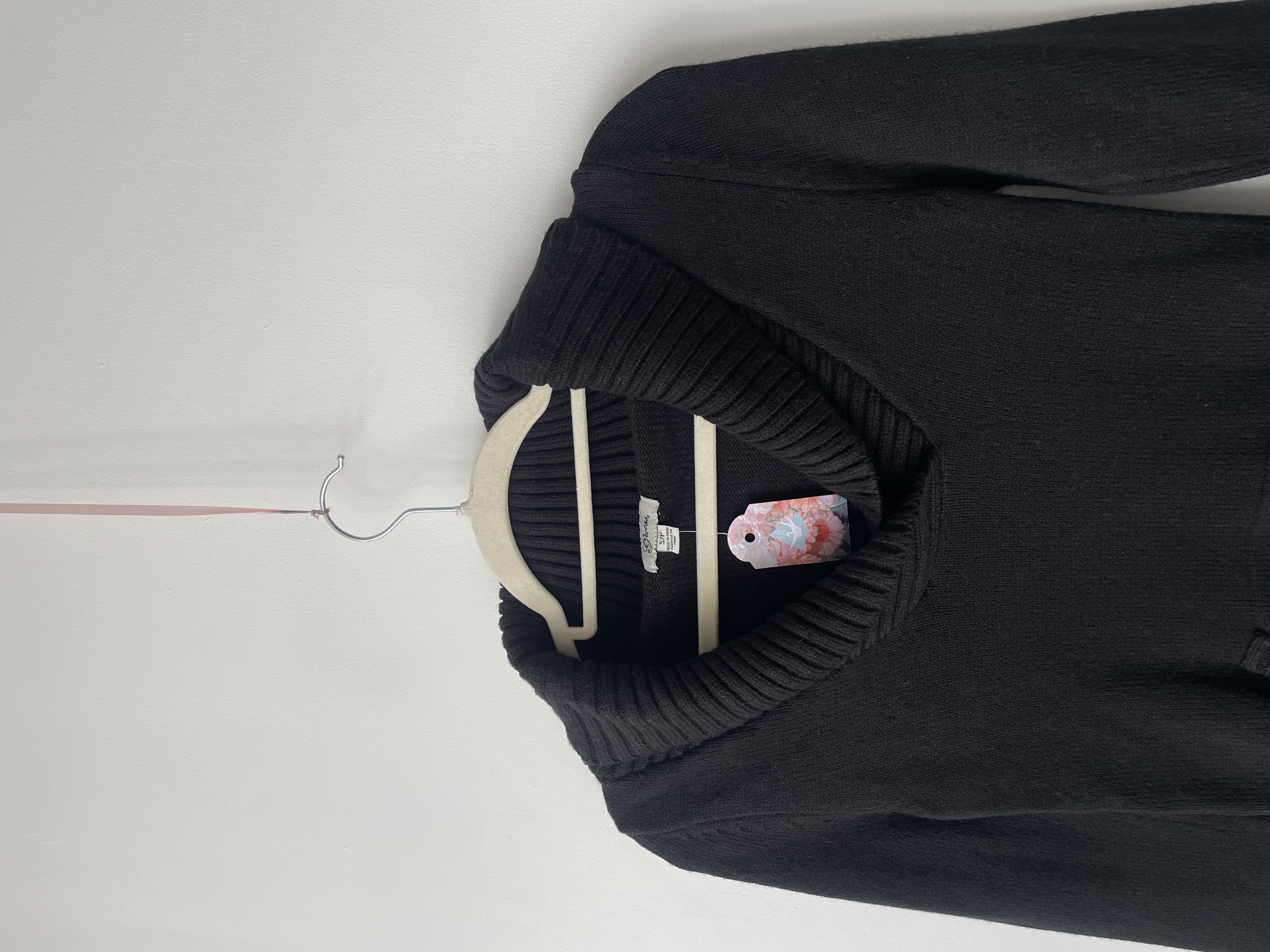 Sweater guess. Talla: S 2