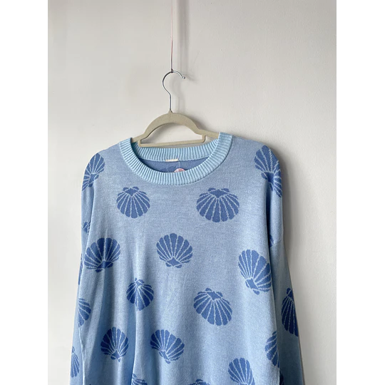 Sweater conchitas. Talla: L