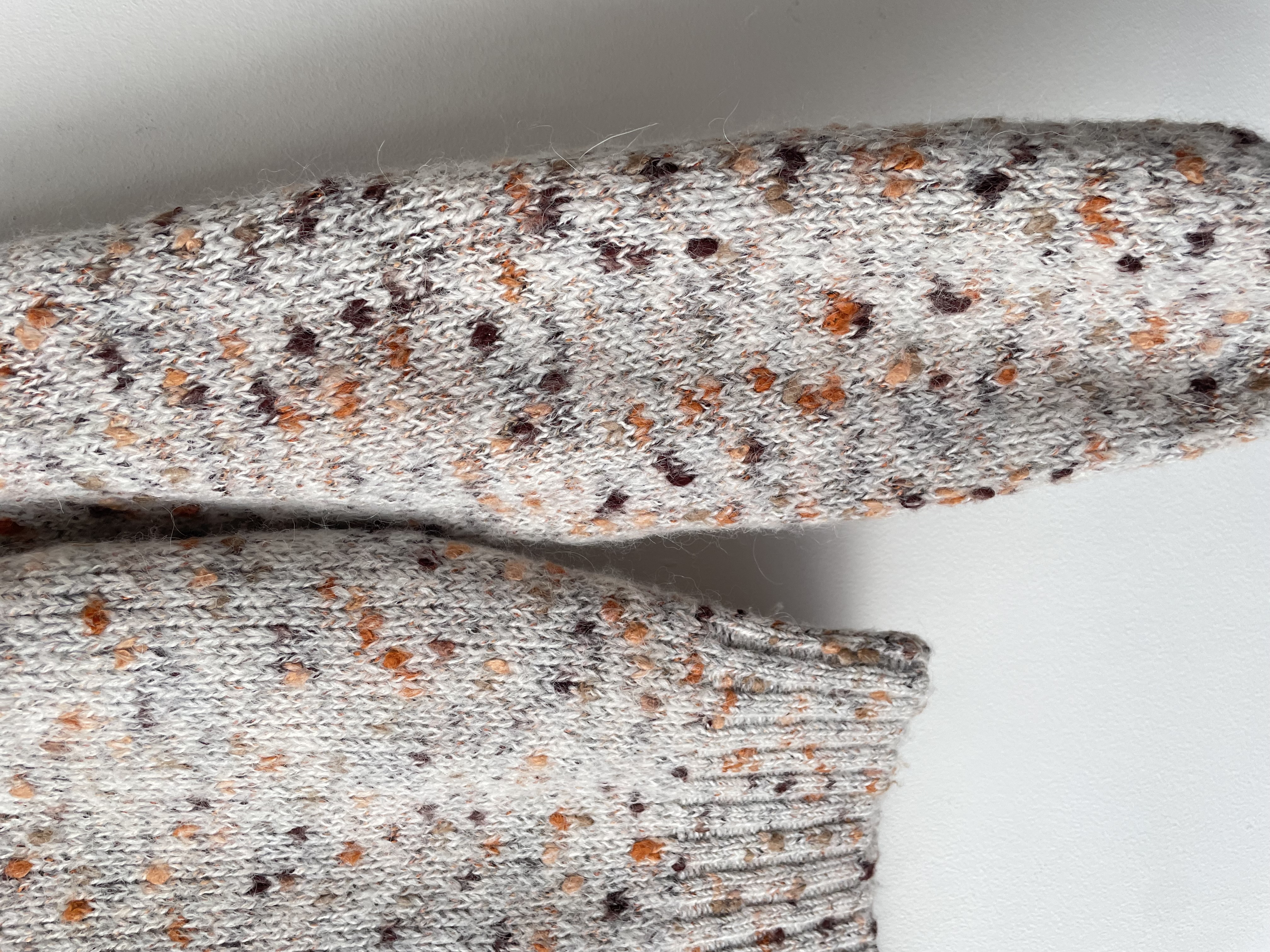 Sweater pintas. Talla: XS 3