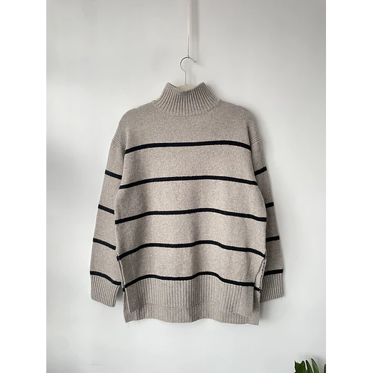 Sweater líneas. Talla: S oversized (m/L)