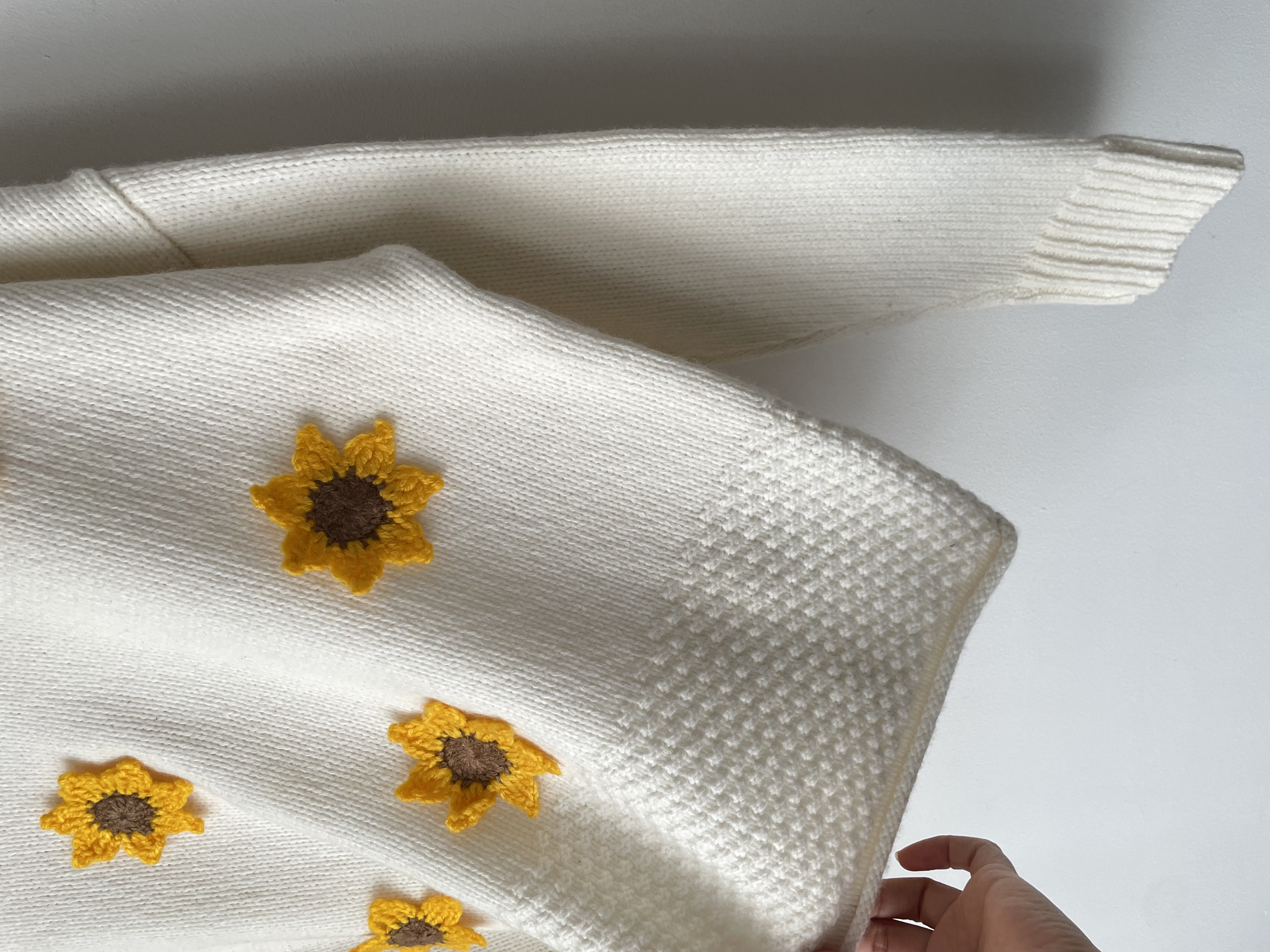Sweater girasoles. Talla: S oversized (m) 3