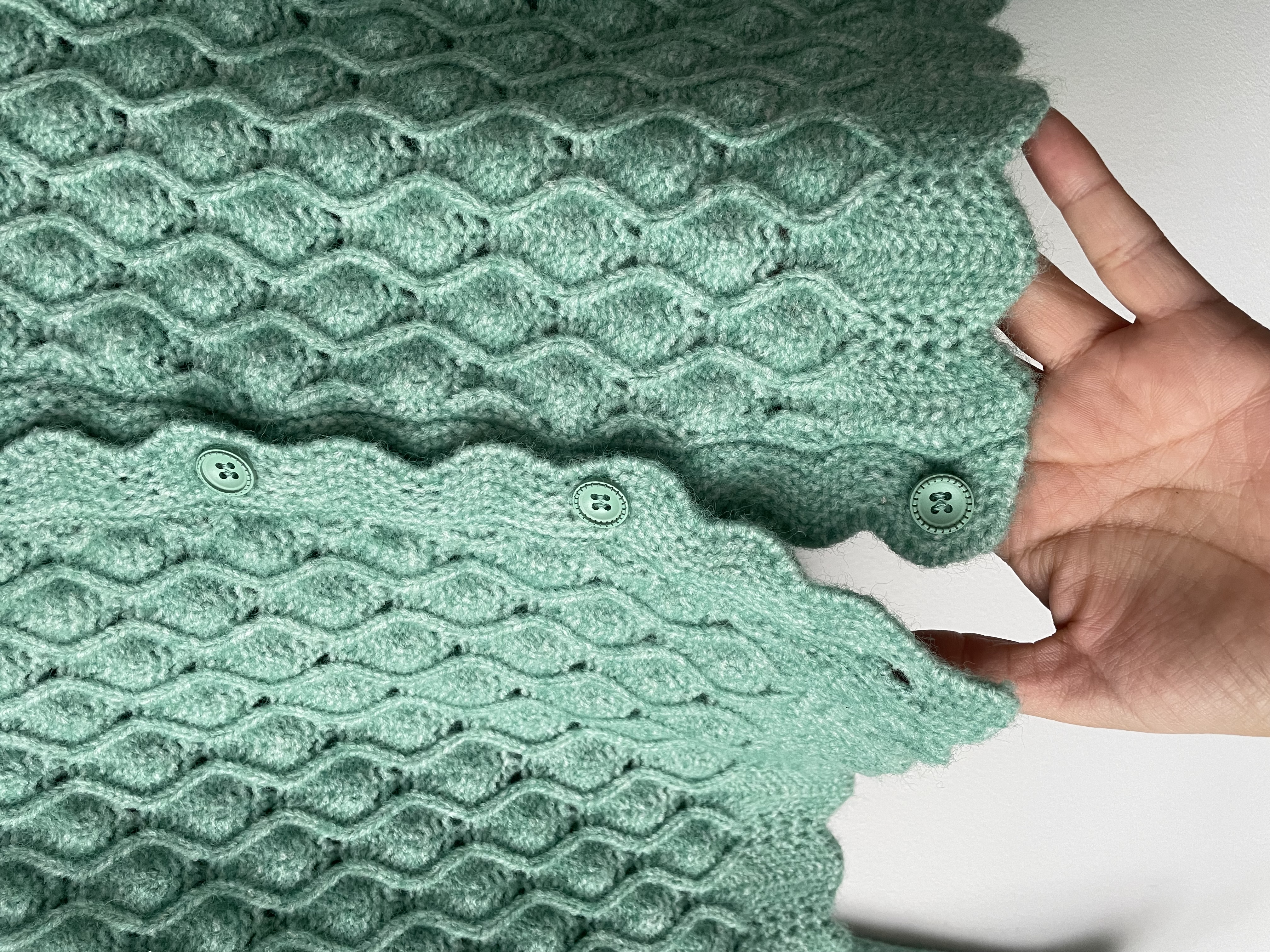 Cardigan verde. Talla: M niña 3