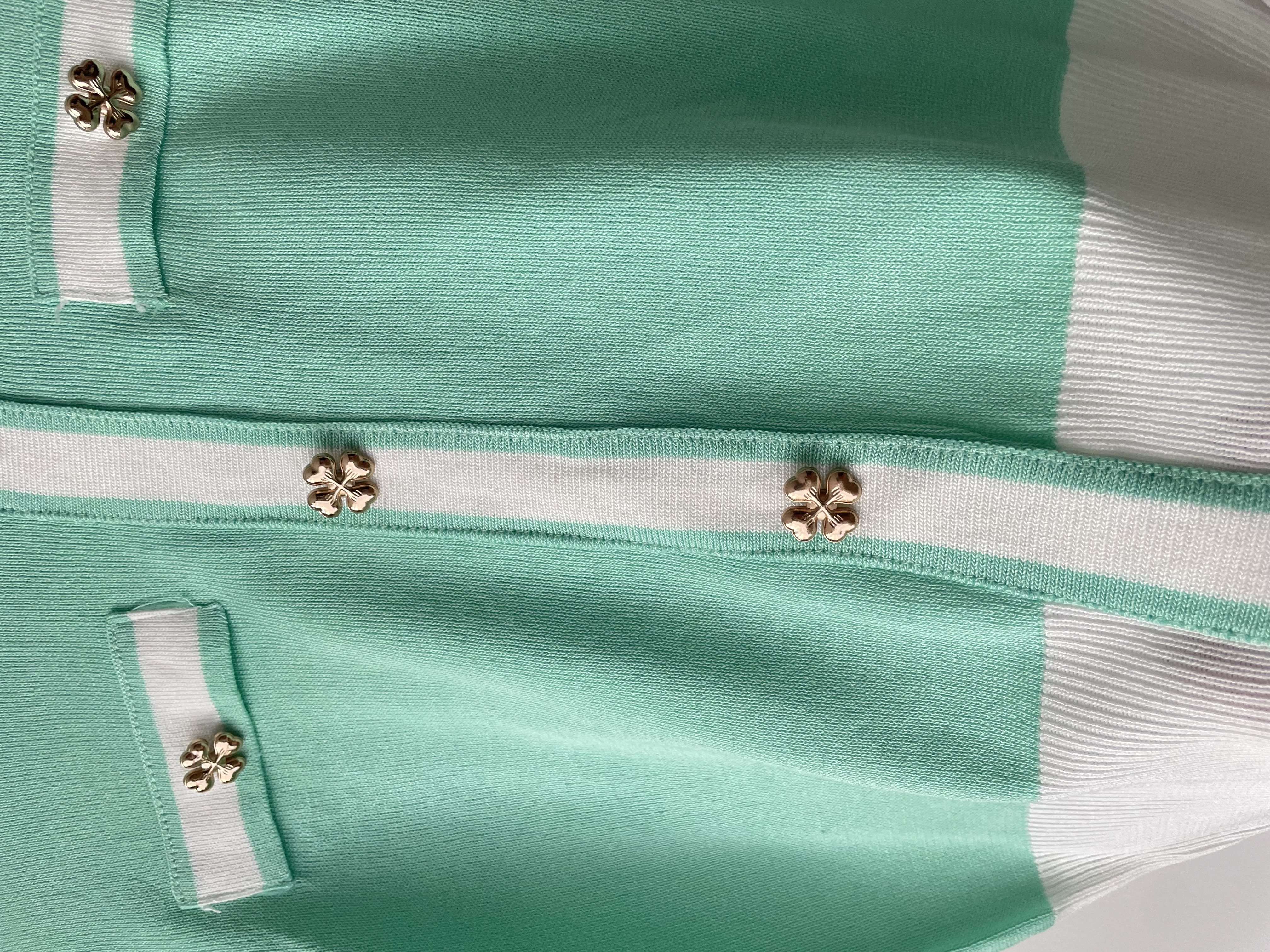 Polera verde agua. Talla: S 3