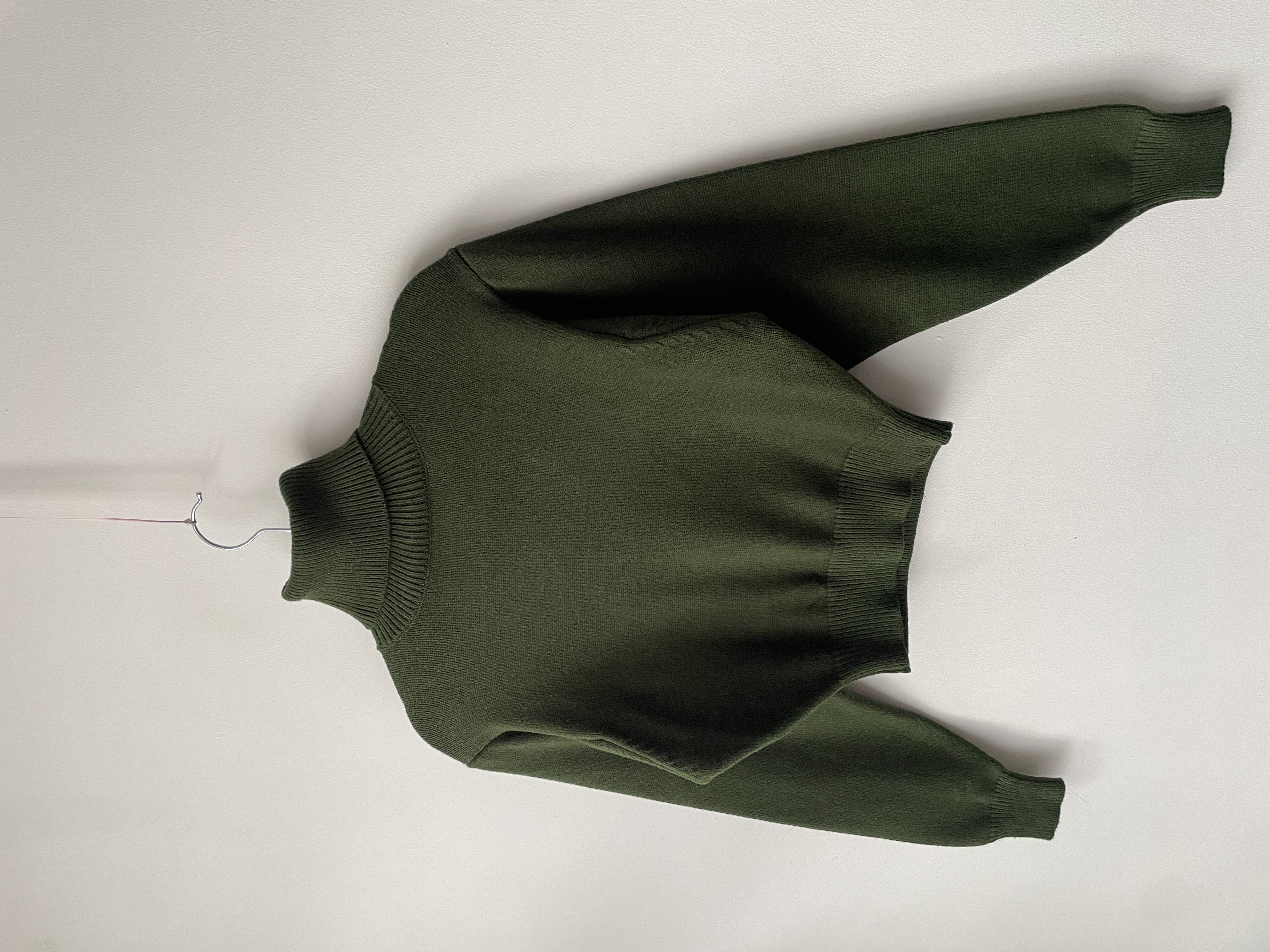 Sweater tortuga verde. Talla: S (xs) 2