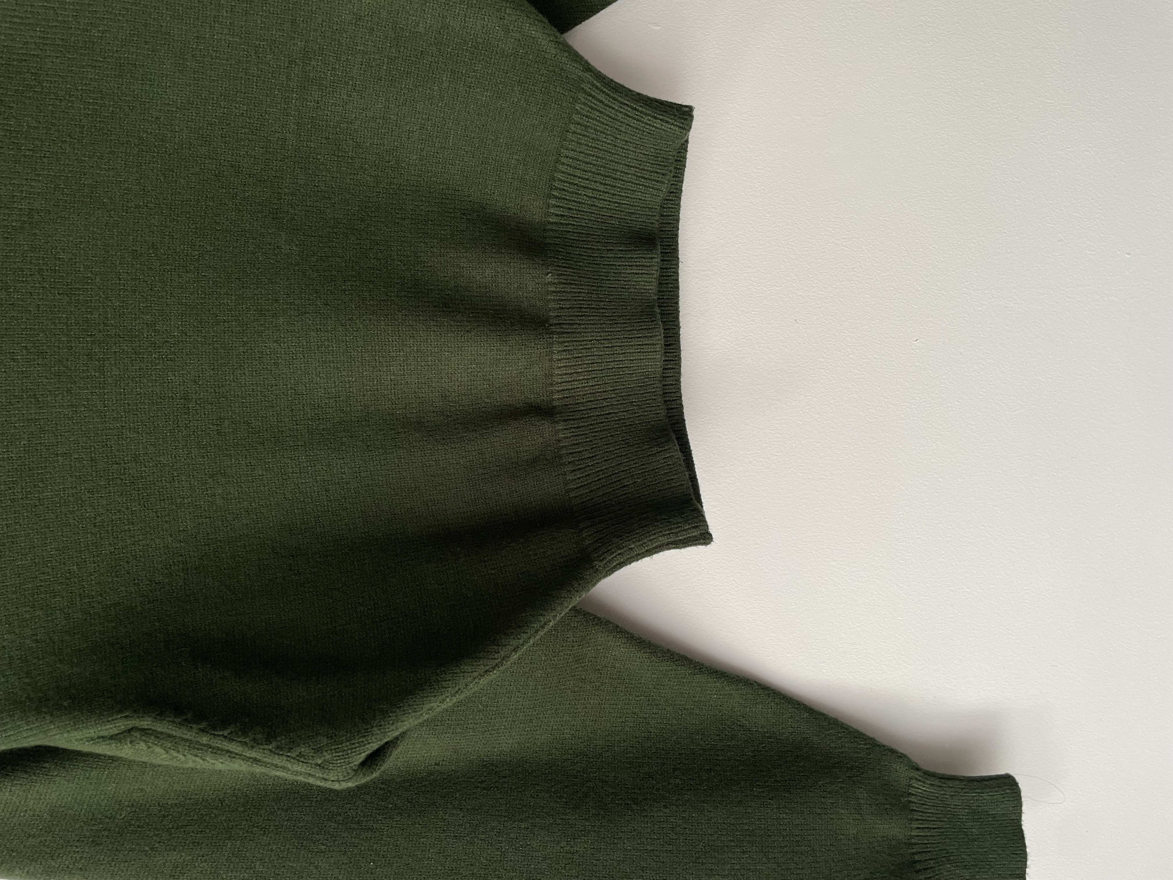 Sweater tortuga verde. Talla: S (xs) 3