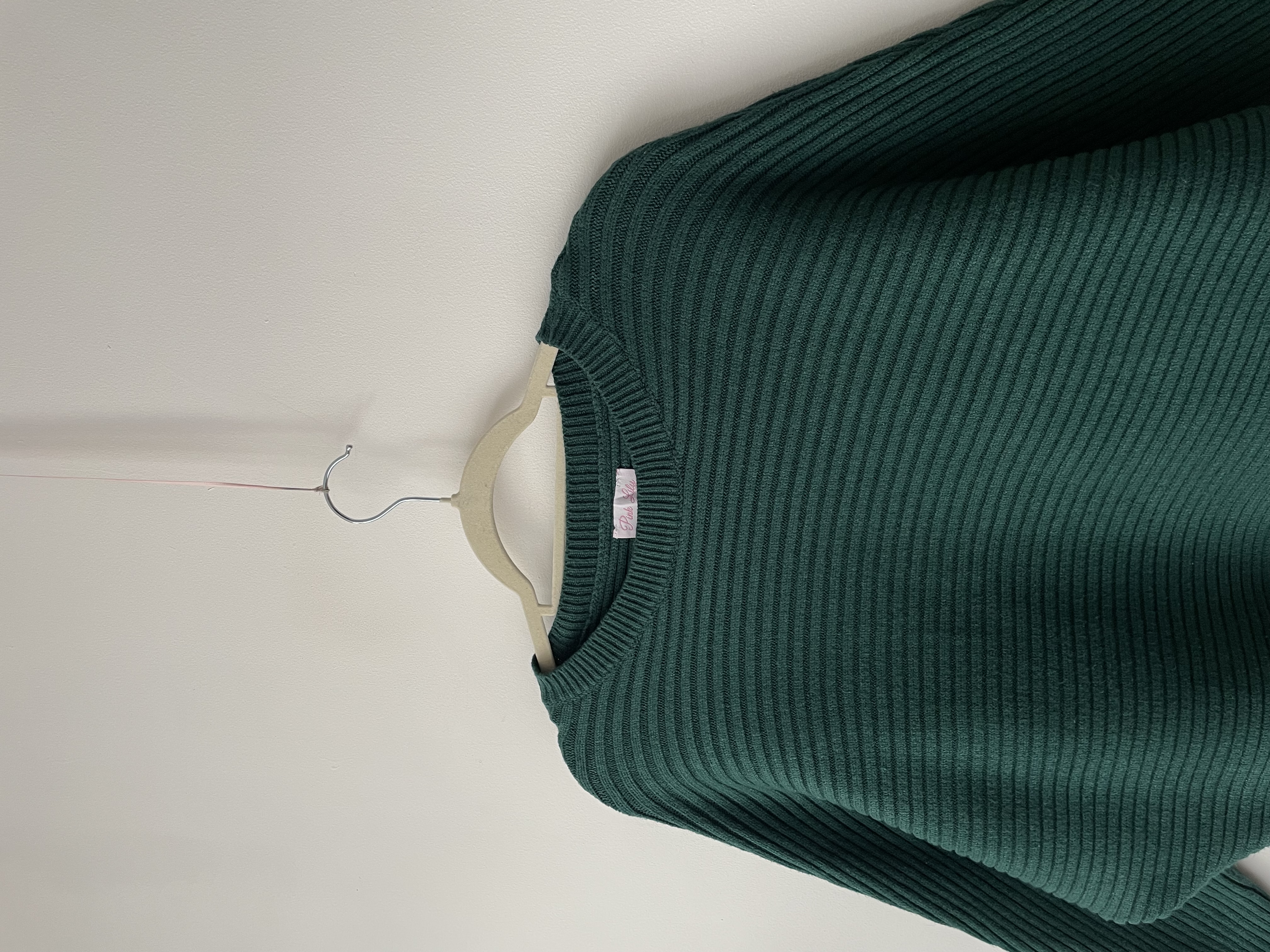 Sweater verde. Talla: M 2