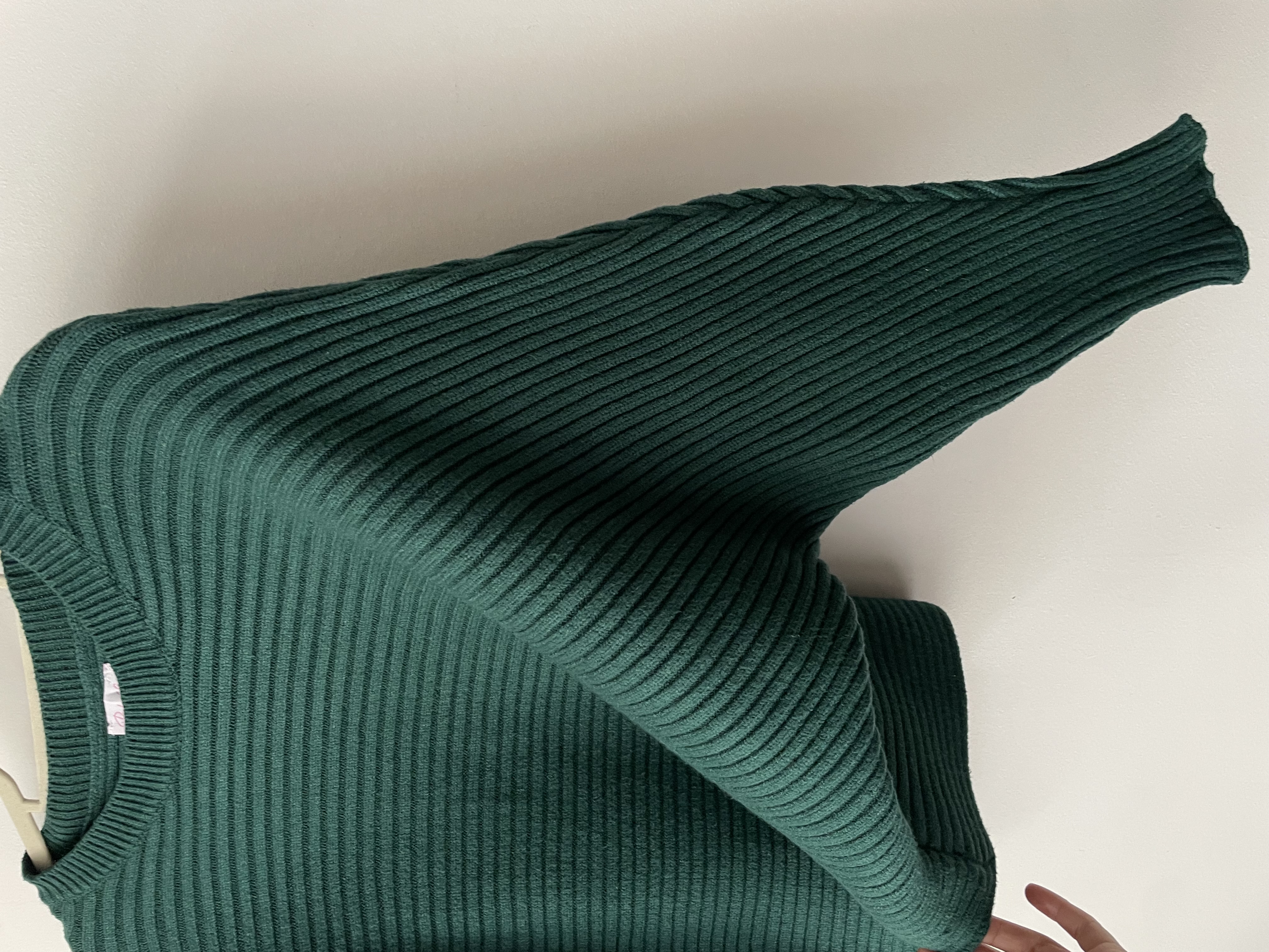 Sweater verde. Talla: M 3