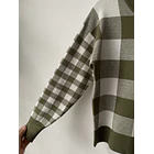 Sweater cuadros. Talla: XS holgado (S)  3