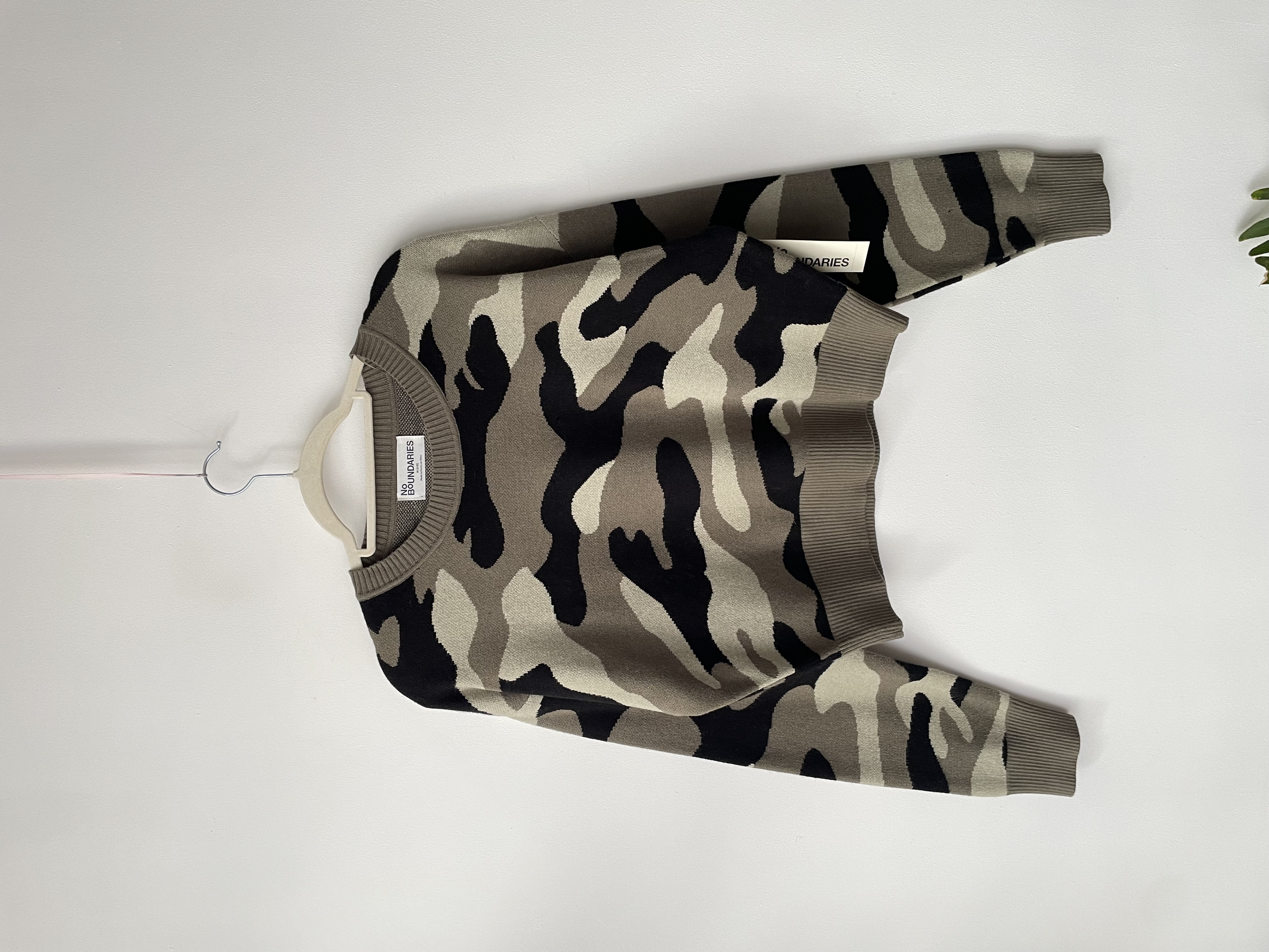 Sweater camuflaje. Talla: M 1