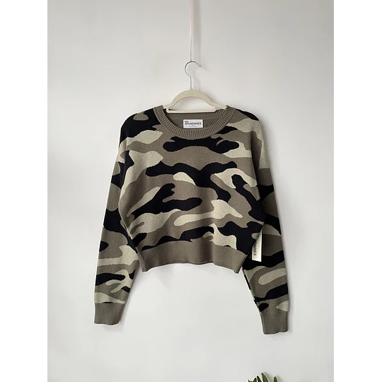 Sweater camuflaje. Talla: M