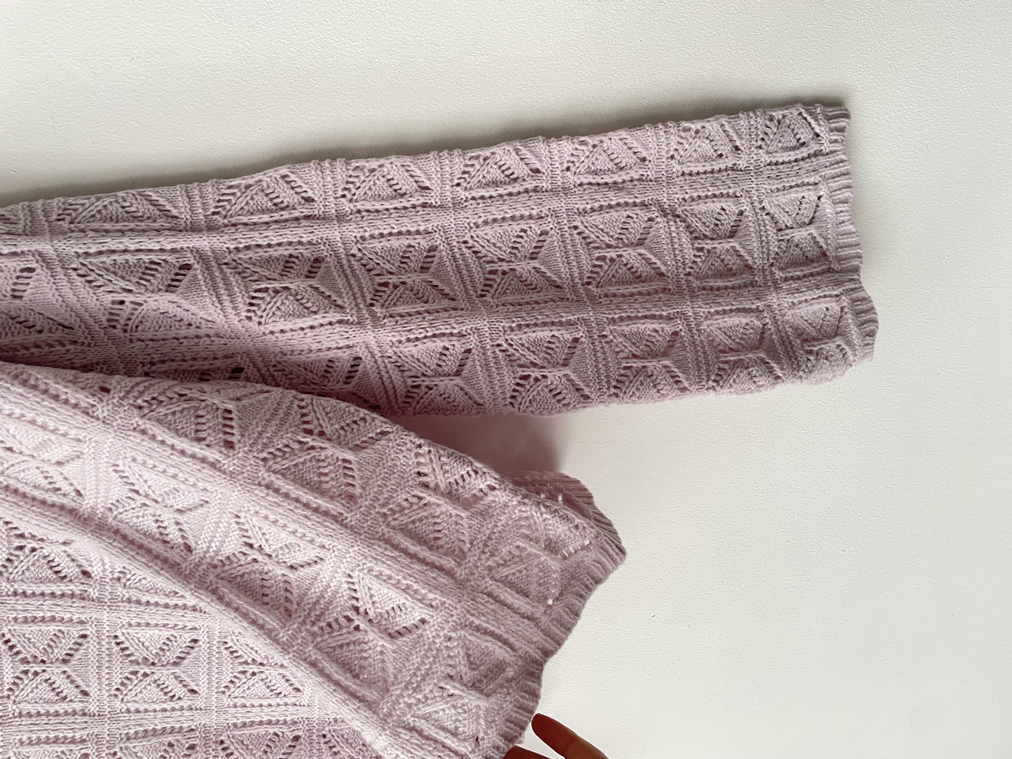 Sweater lila calado. Talla: M 3