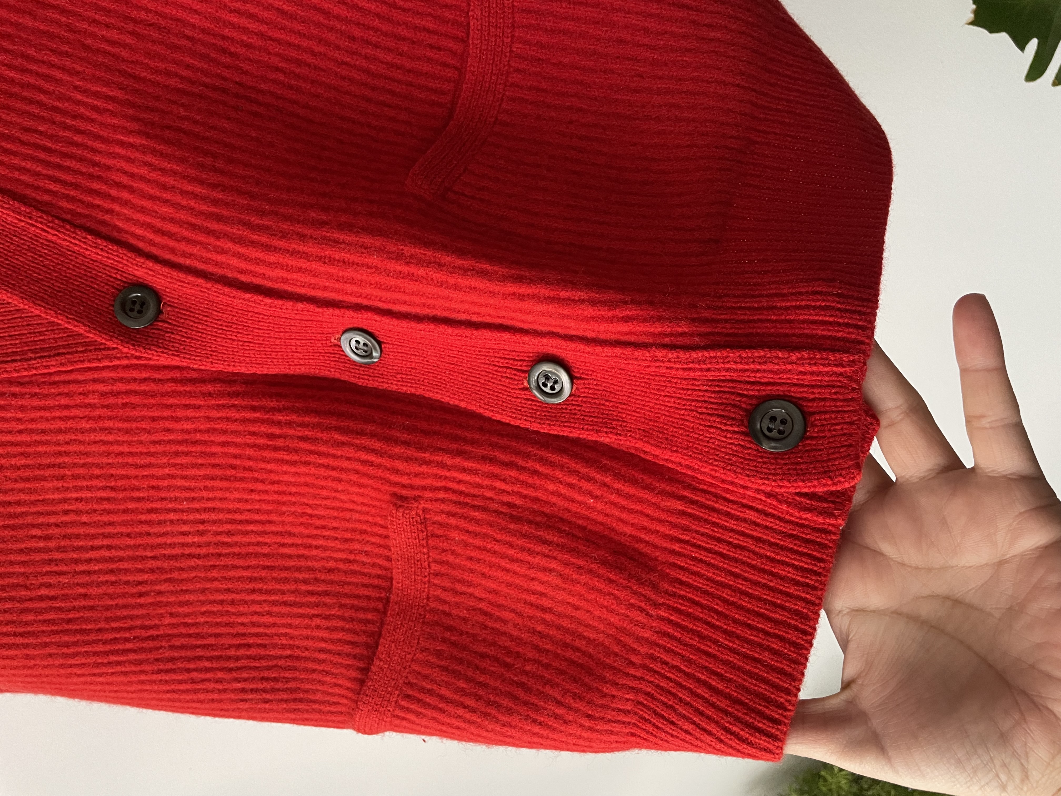 Cardigan rojo lana. Talla: M/L 3