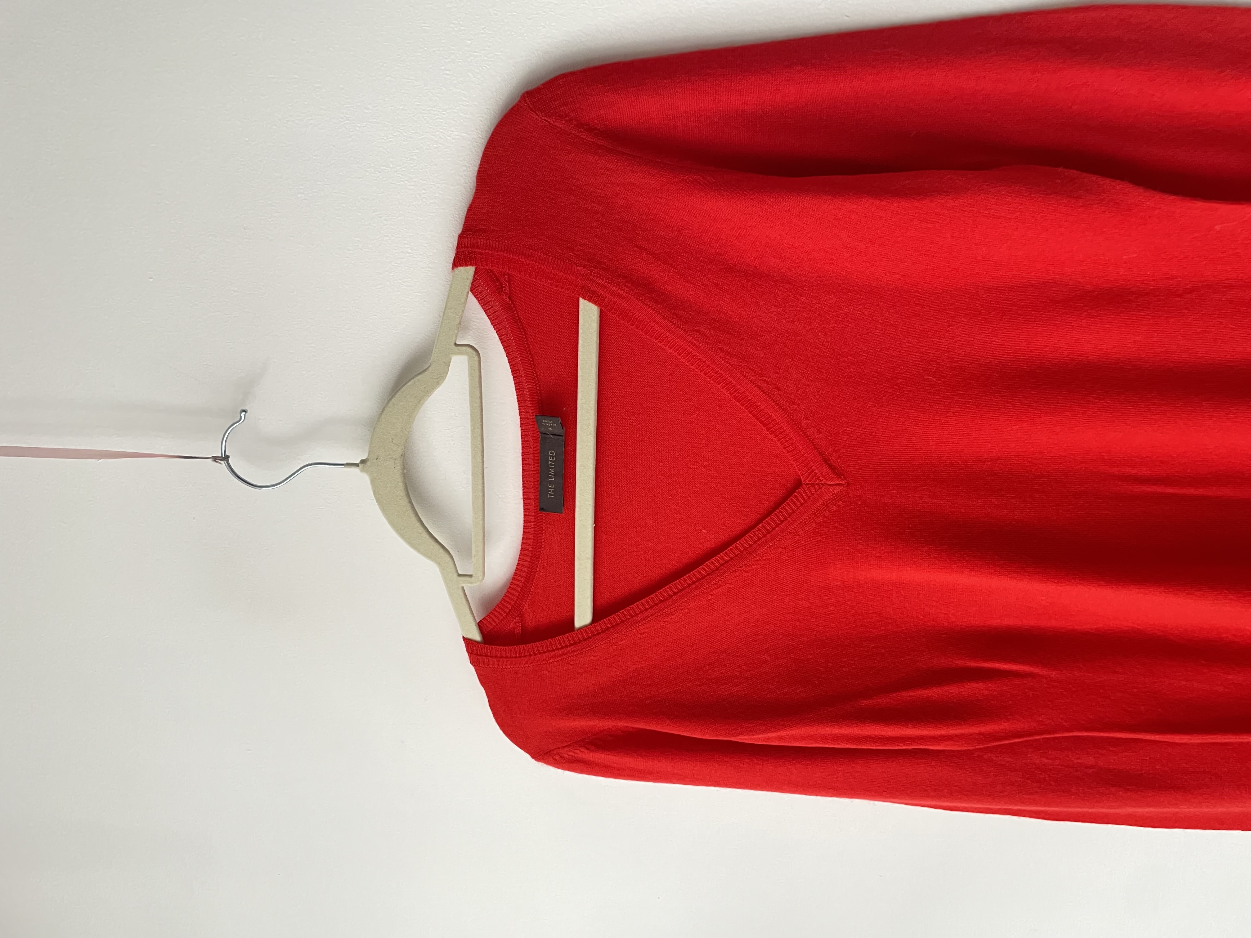 Sweater rojo lana. Talla: M 2