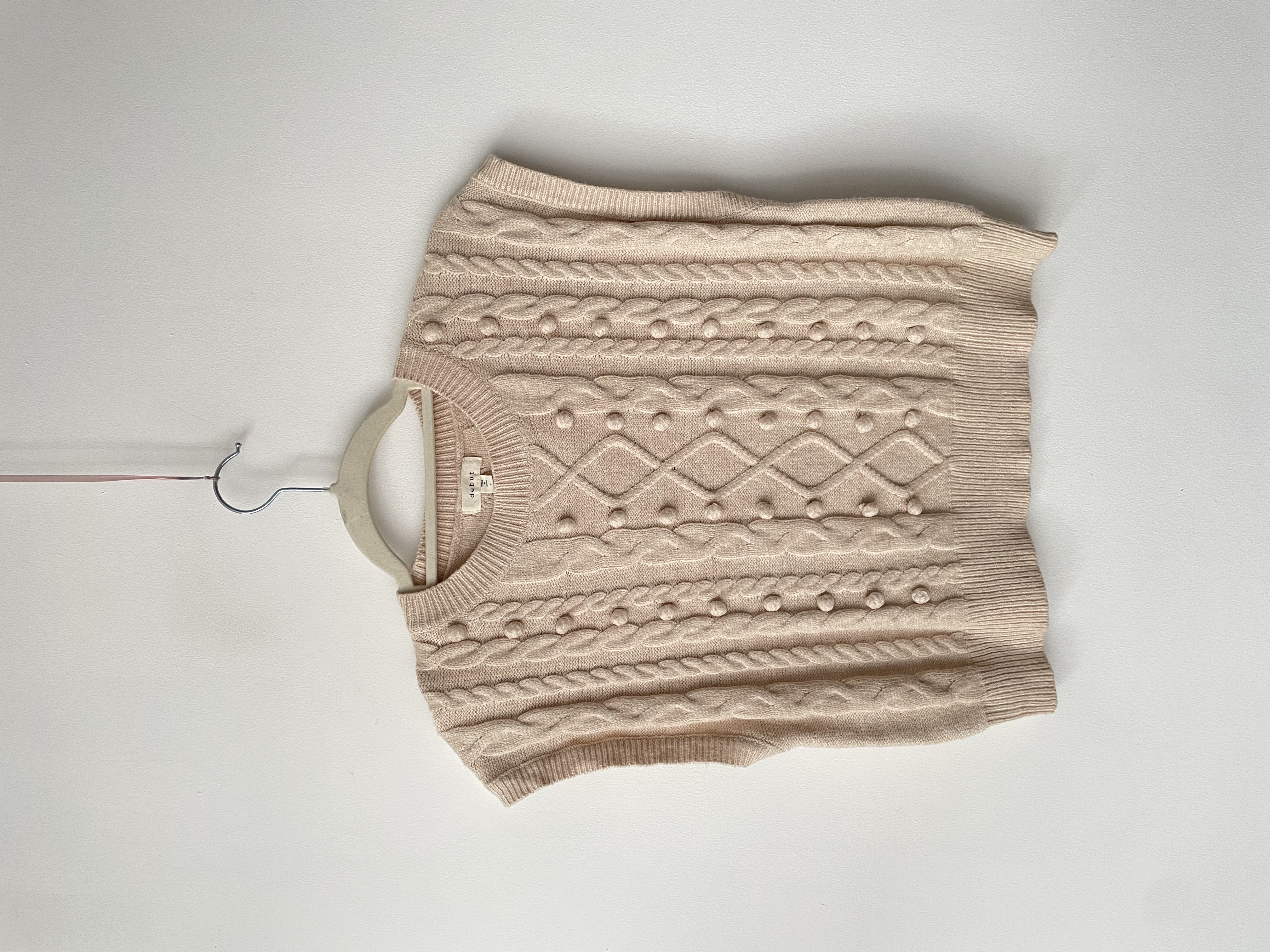Vest pompones. Talla: L 1