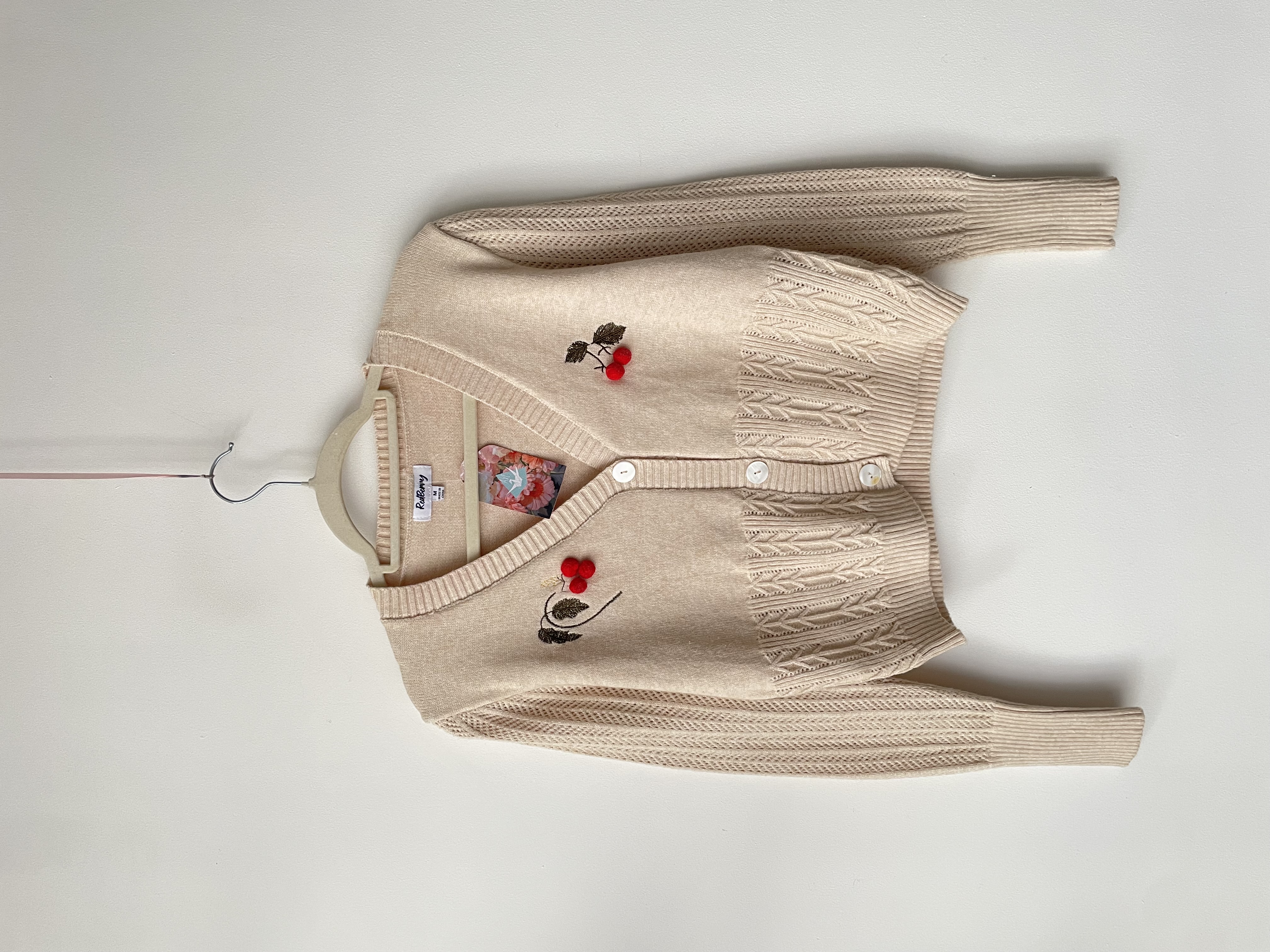 Cardigan beige. Talla: M 1