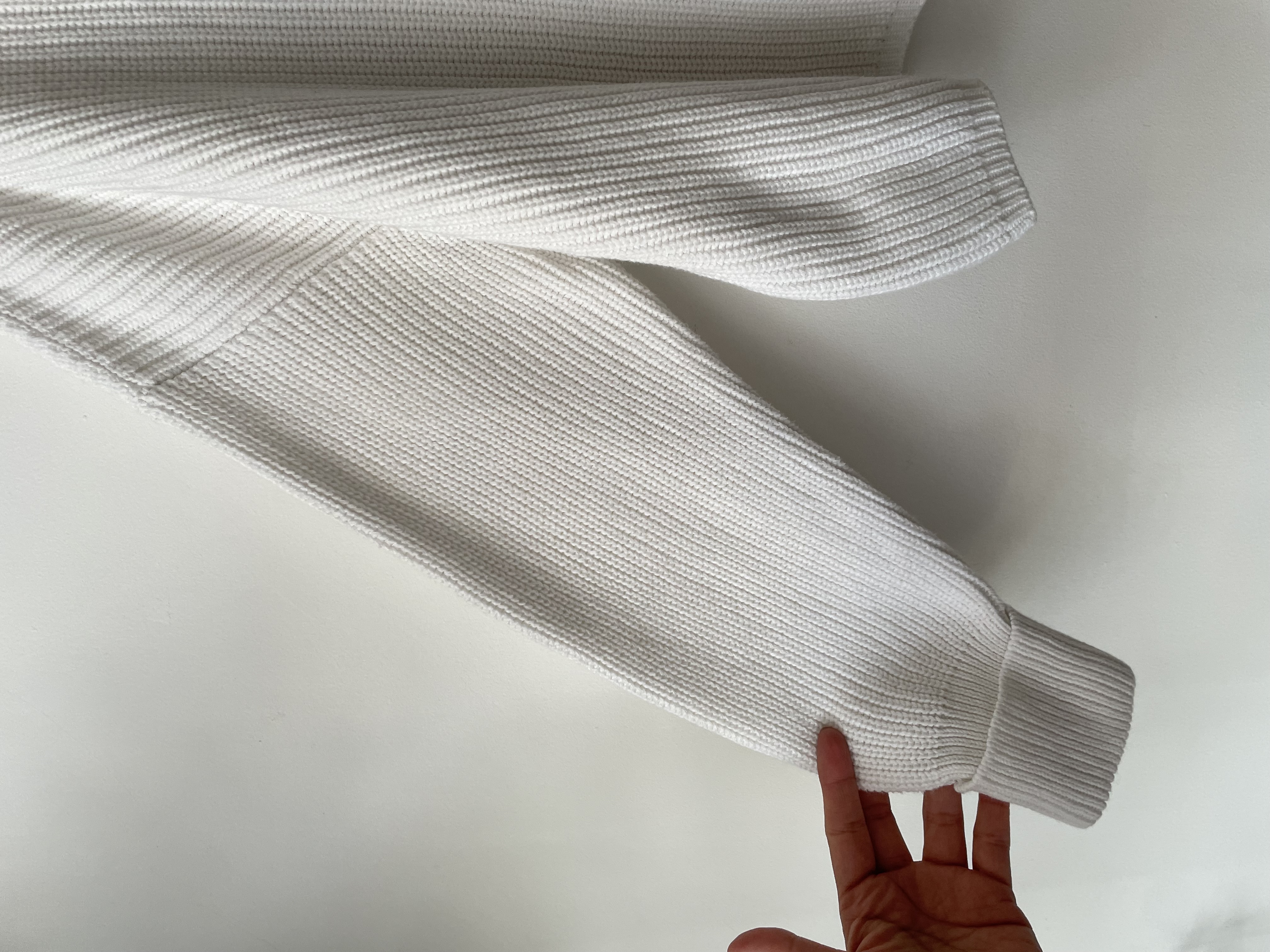 Sweater blanco. Talla: S oversized 2