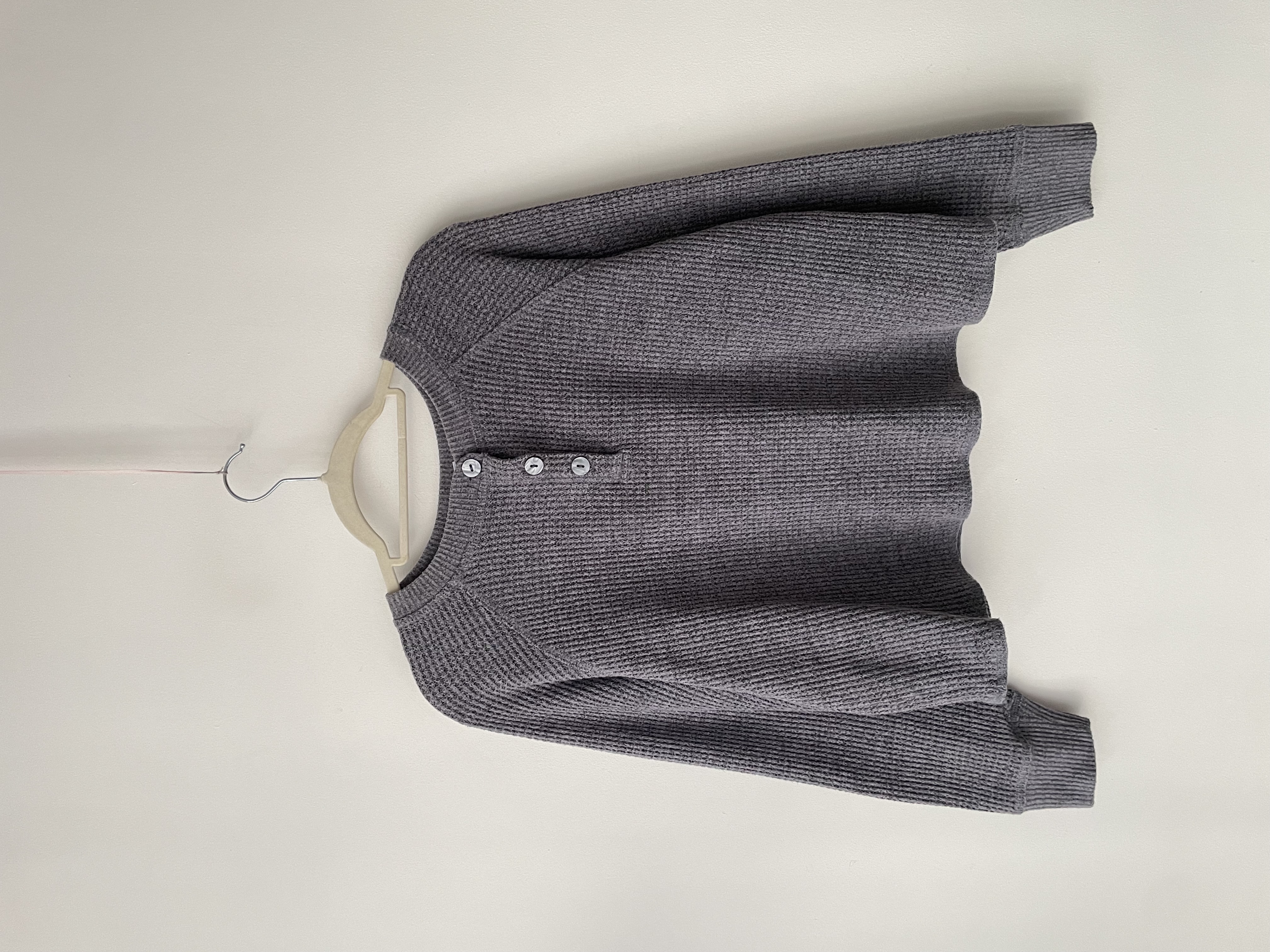 Camiseta gris. Talla: M 1
