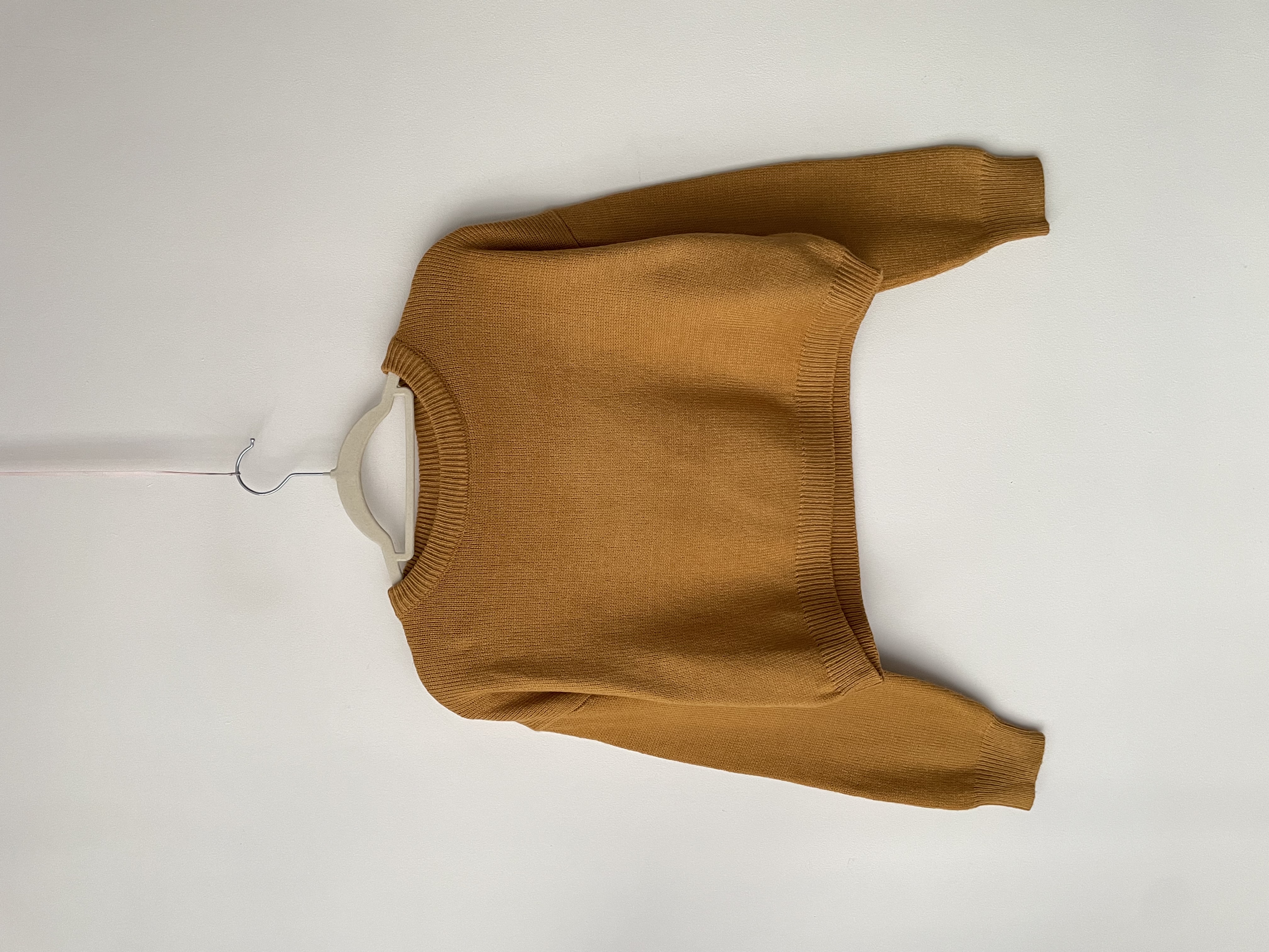 Sweater mostaza. Talla: L chico (M) 1