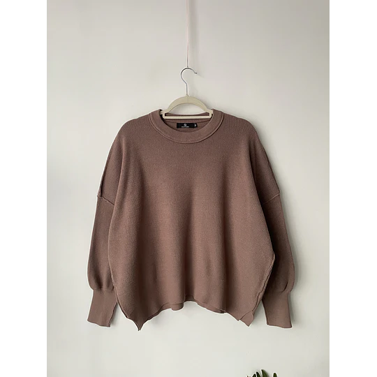 Sweater café. Talla: m grande (L/XL) 