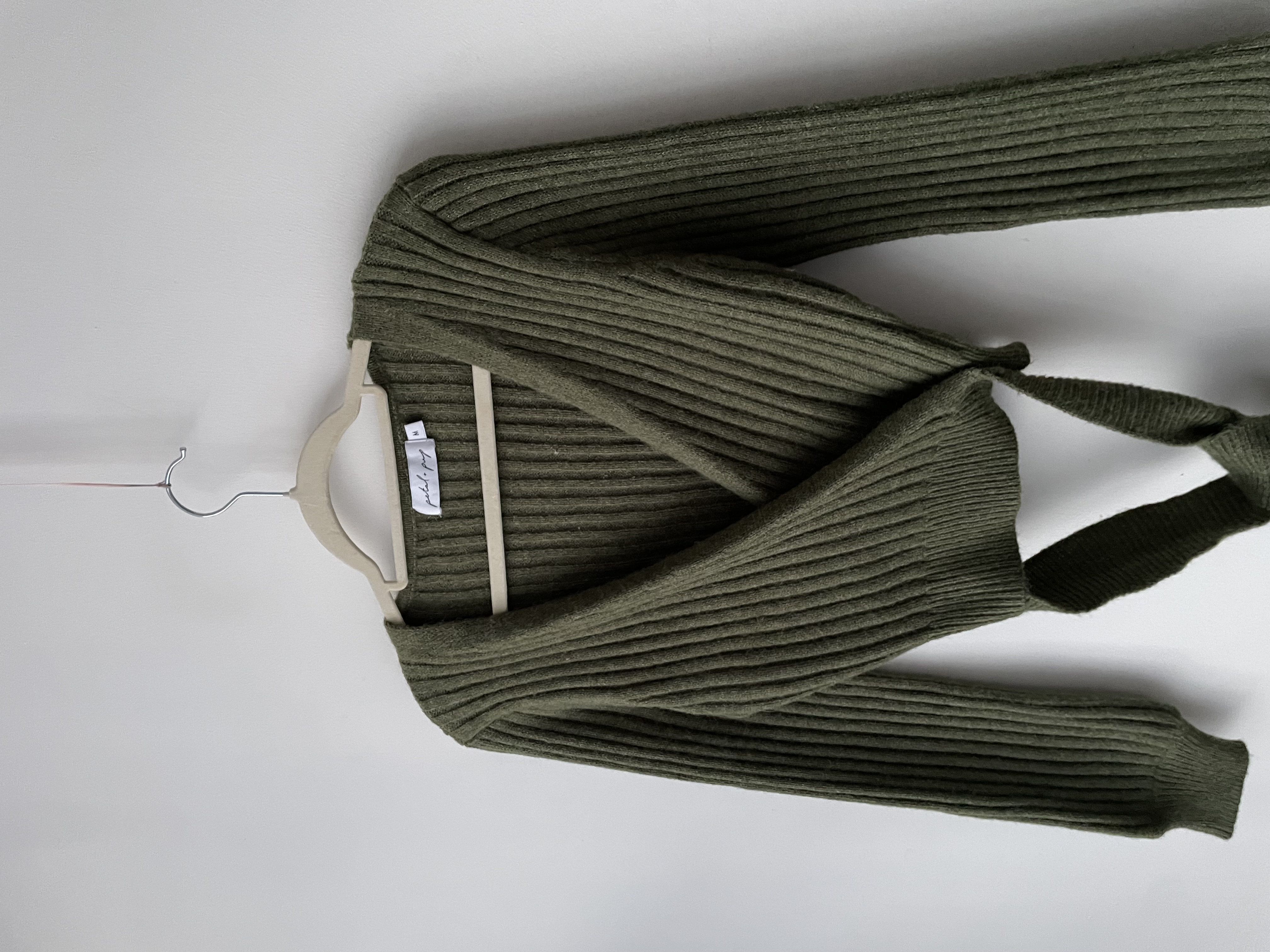 Sweater amarras. Talla: M ajustable 2
