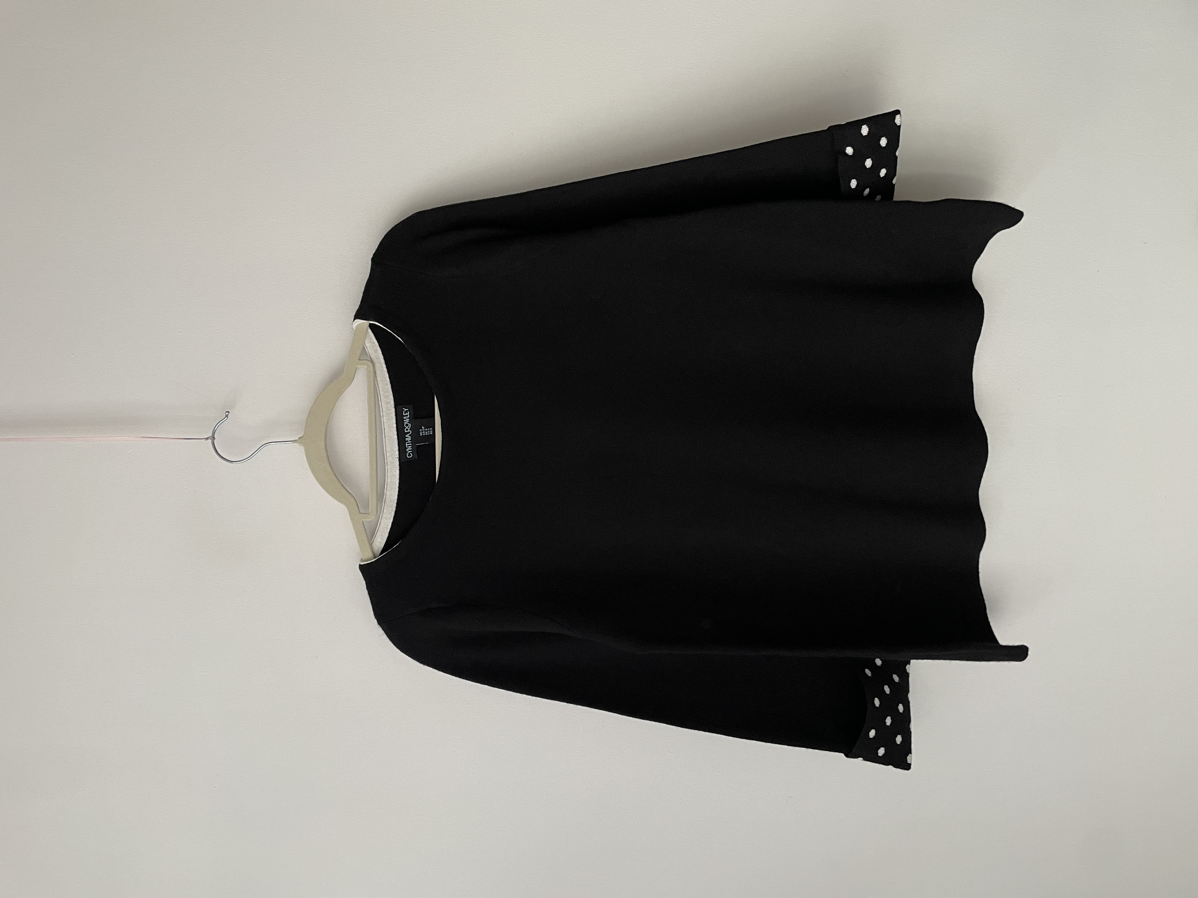 Sweater lunares. Talla: S holgado 1
