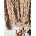 Sweater amarras. Talla: 2XL 3