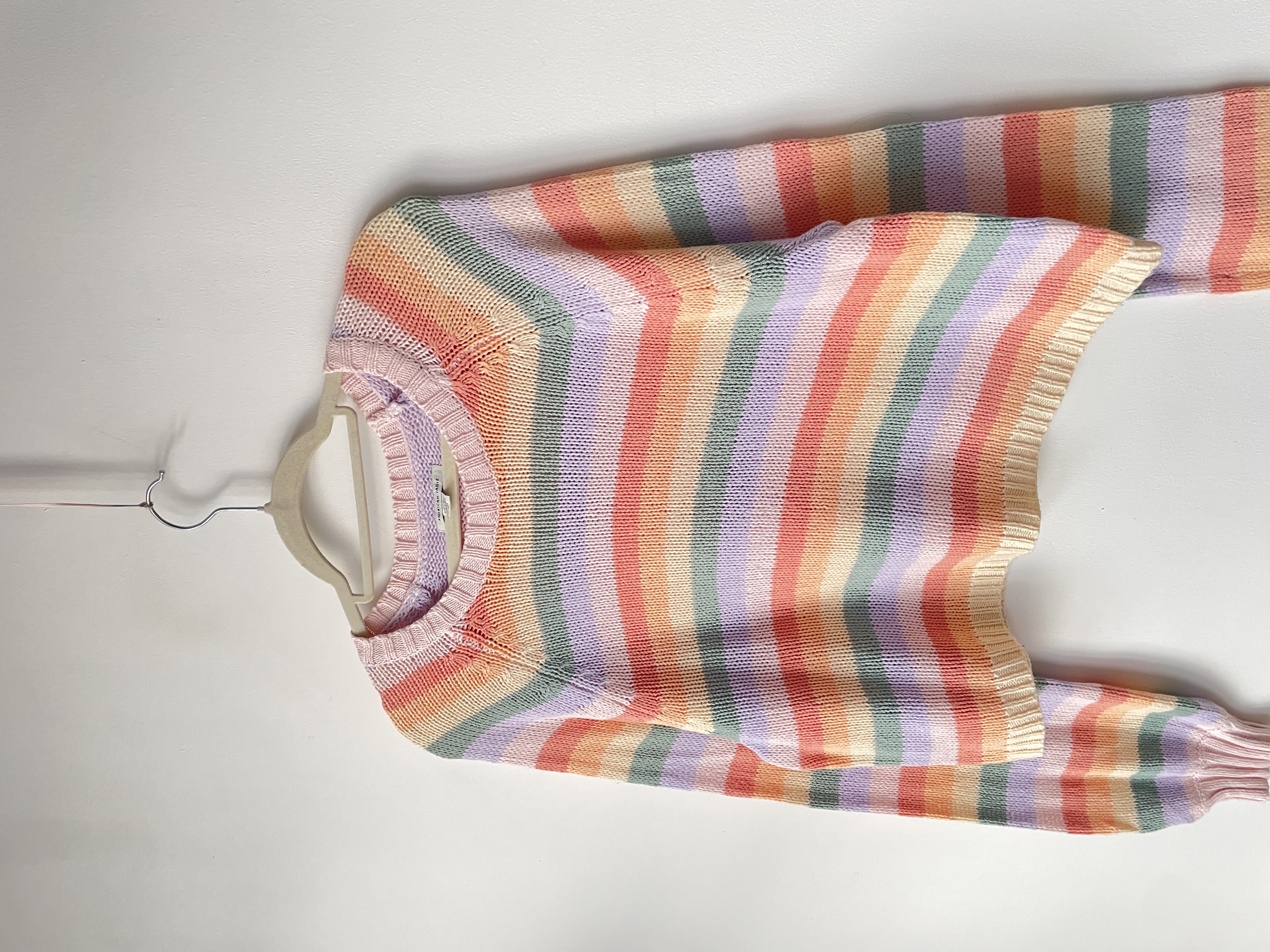 Sweater arcoíris. Talla: S grande (M) 2