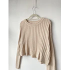 Sweater crema. Talla: M 2
