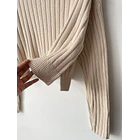 Sweater crema. Talla: M 3