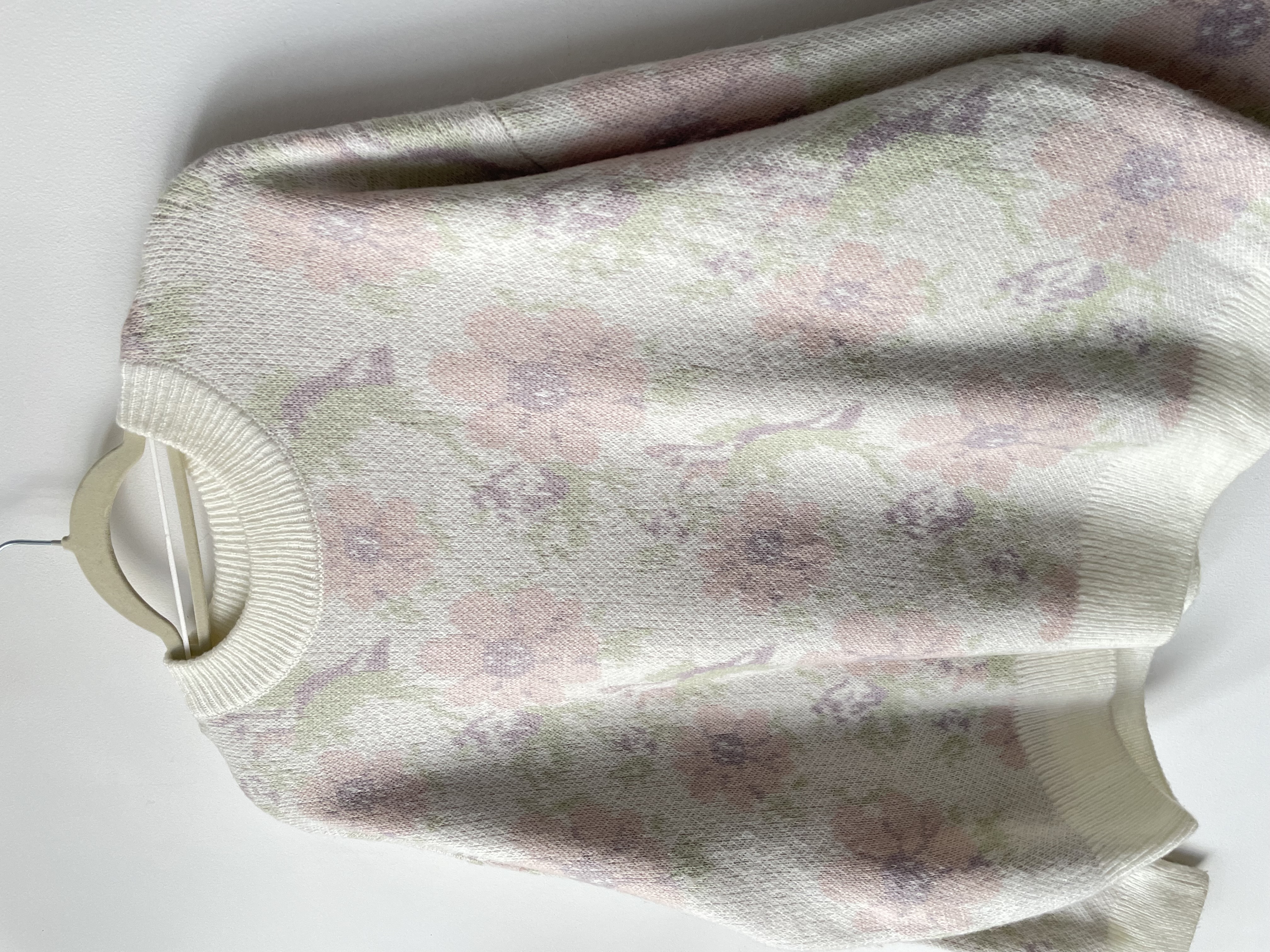 Sweater flores. Talla: 2XL (xl) 2
