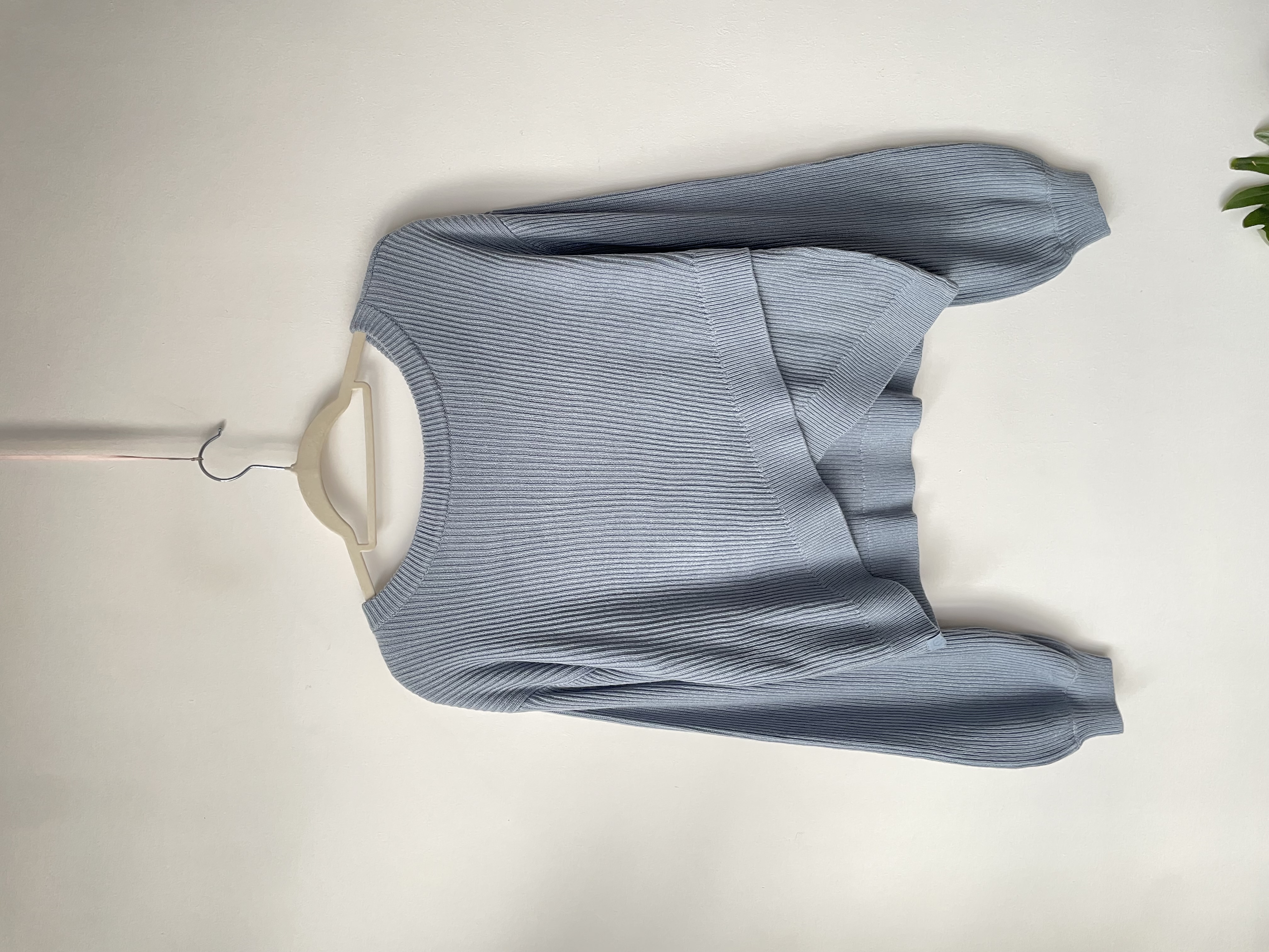 Sweater petróleo. Talla: 6 (S/M)  1
