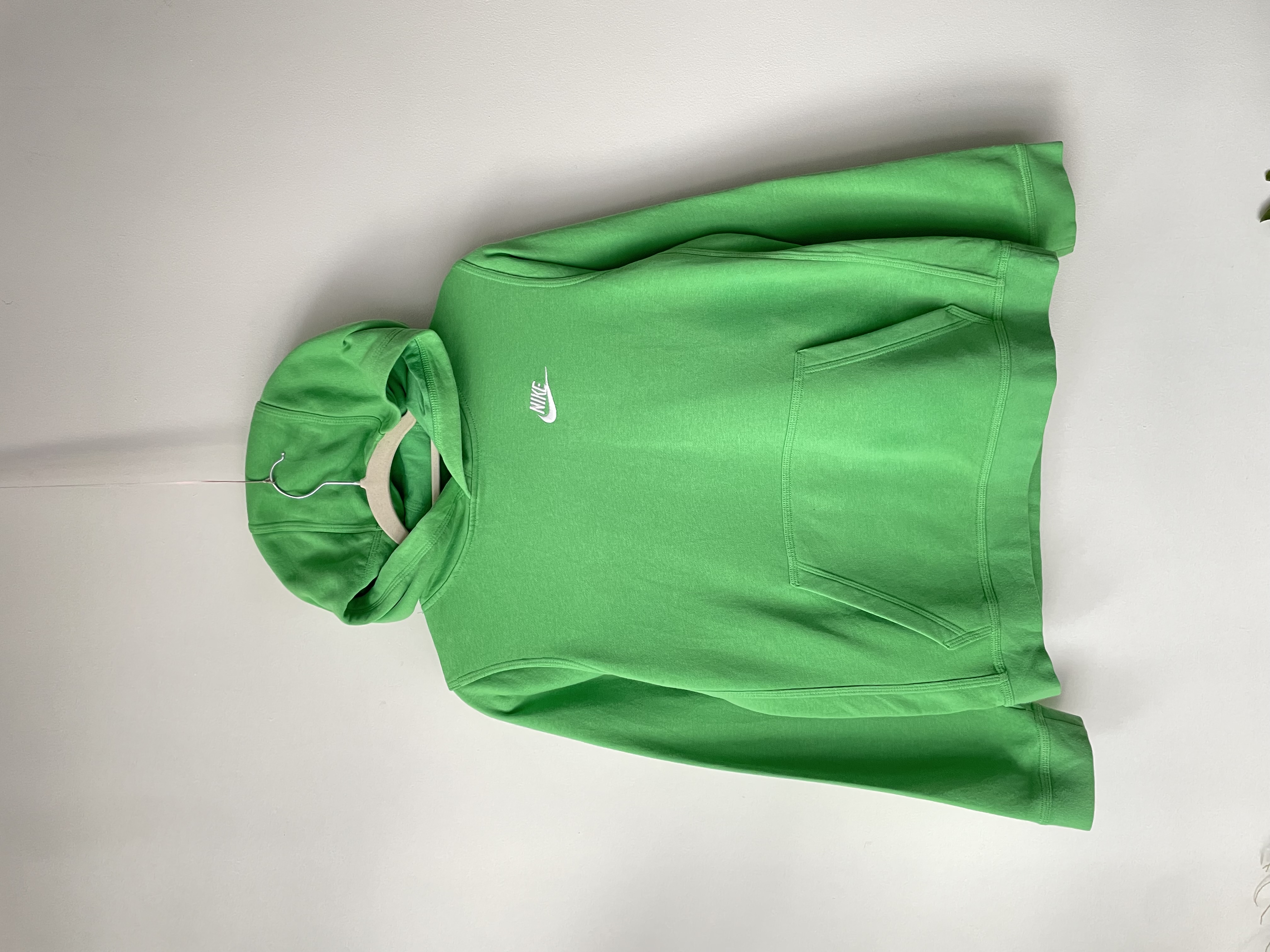 Polerones Nike. Talla: L niña (M mujer) 1