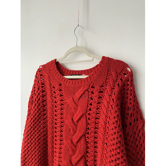 Sweater rojo carmín. Talla: L