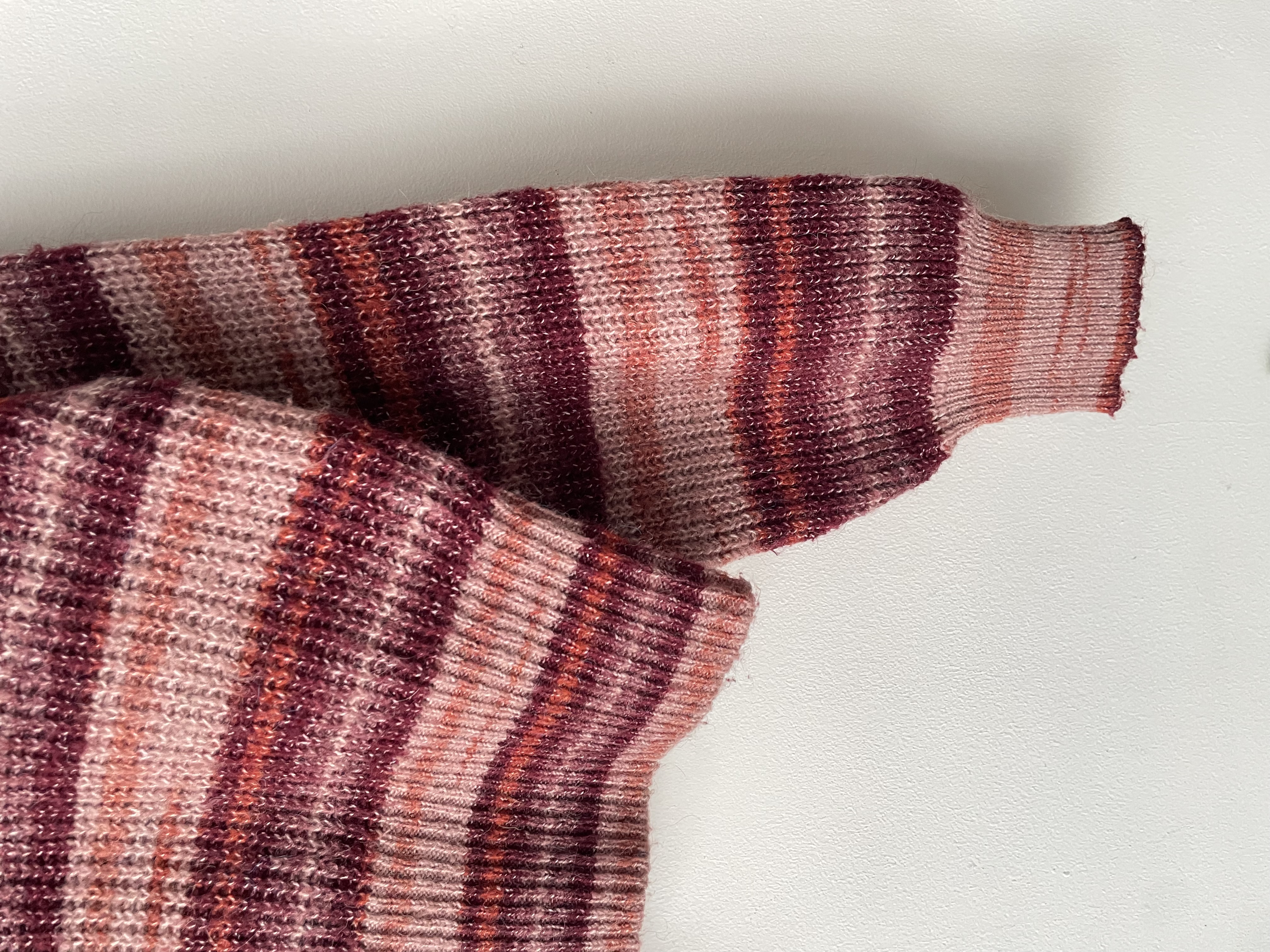Sweater rayas burdeo Talla: M 3