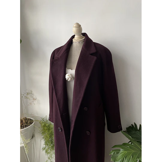 Abrigo ciruela lana. Talla:  10 (M/L)