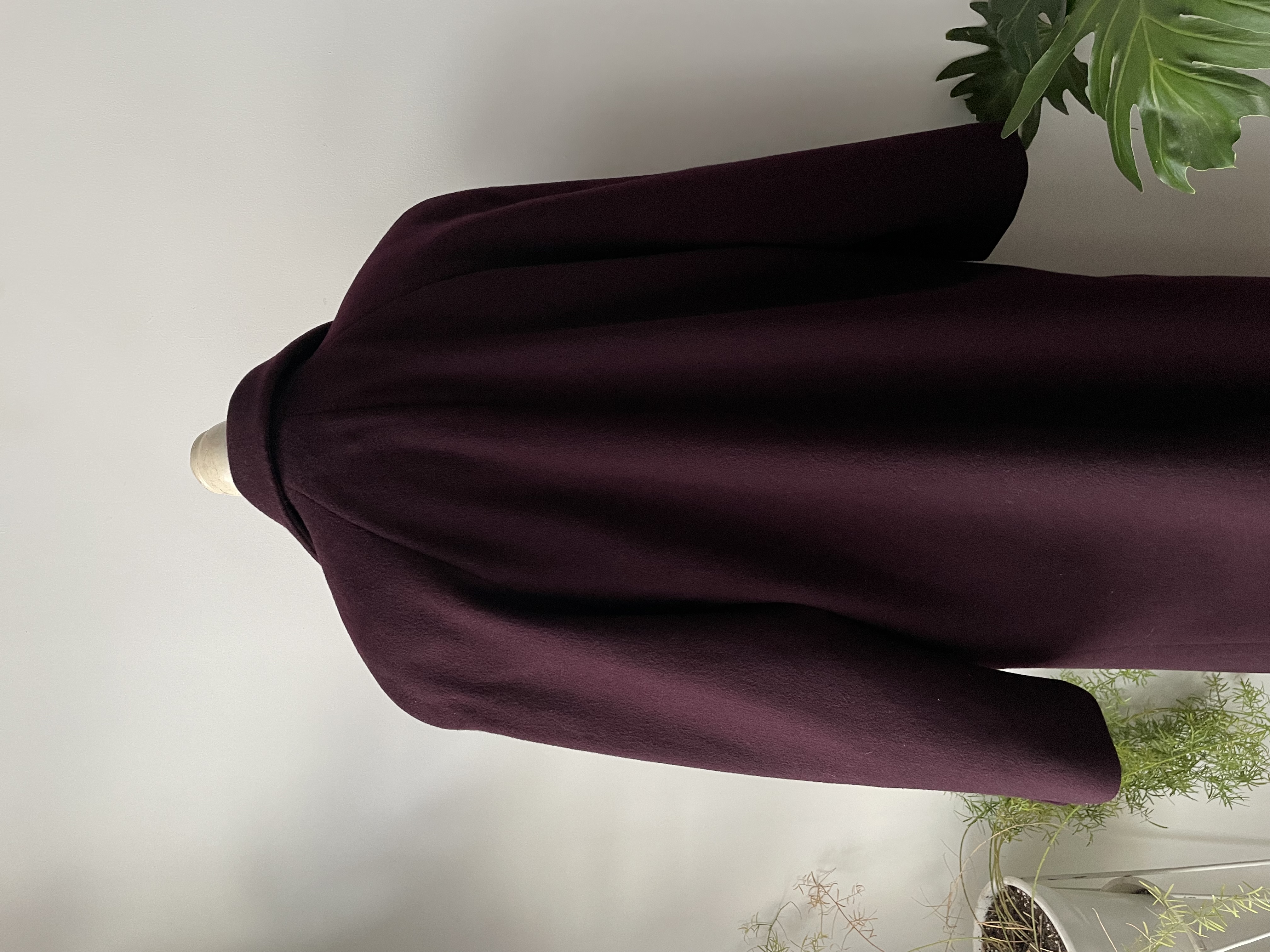 Abrigo ciruela lana. Talla:  10 (M/L) 6