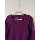 Sweater lana morado. Talla: S 2