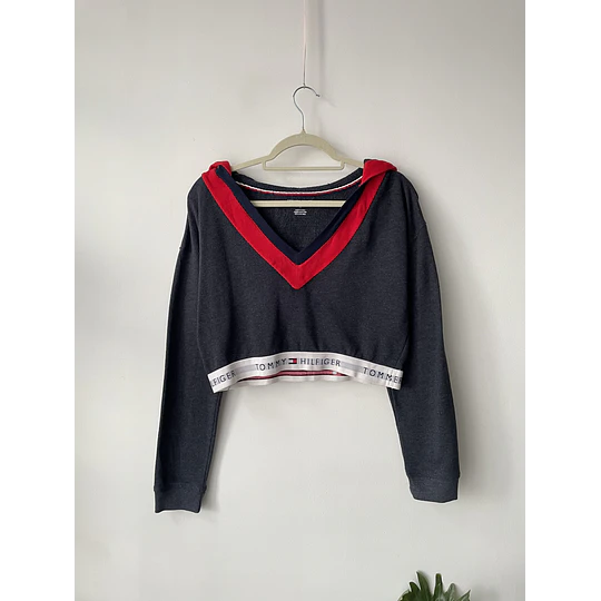 Poleron Tommy. Talla: M