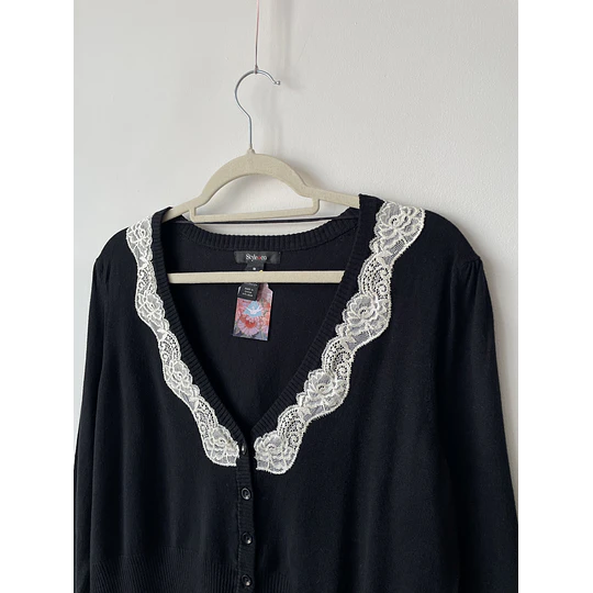 Cardigan encaje. Talla: M