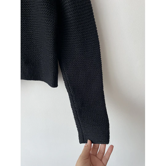 Cardigan negro grueso. Talla: S
