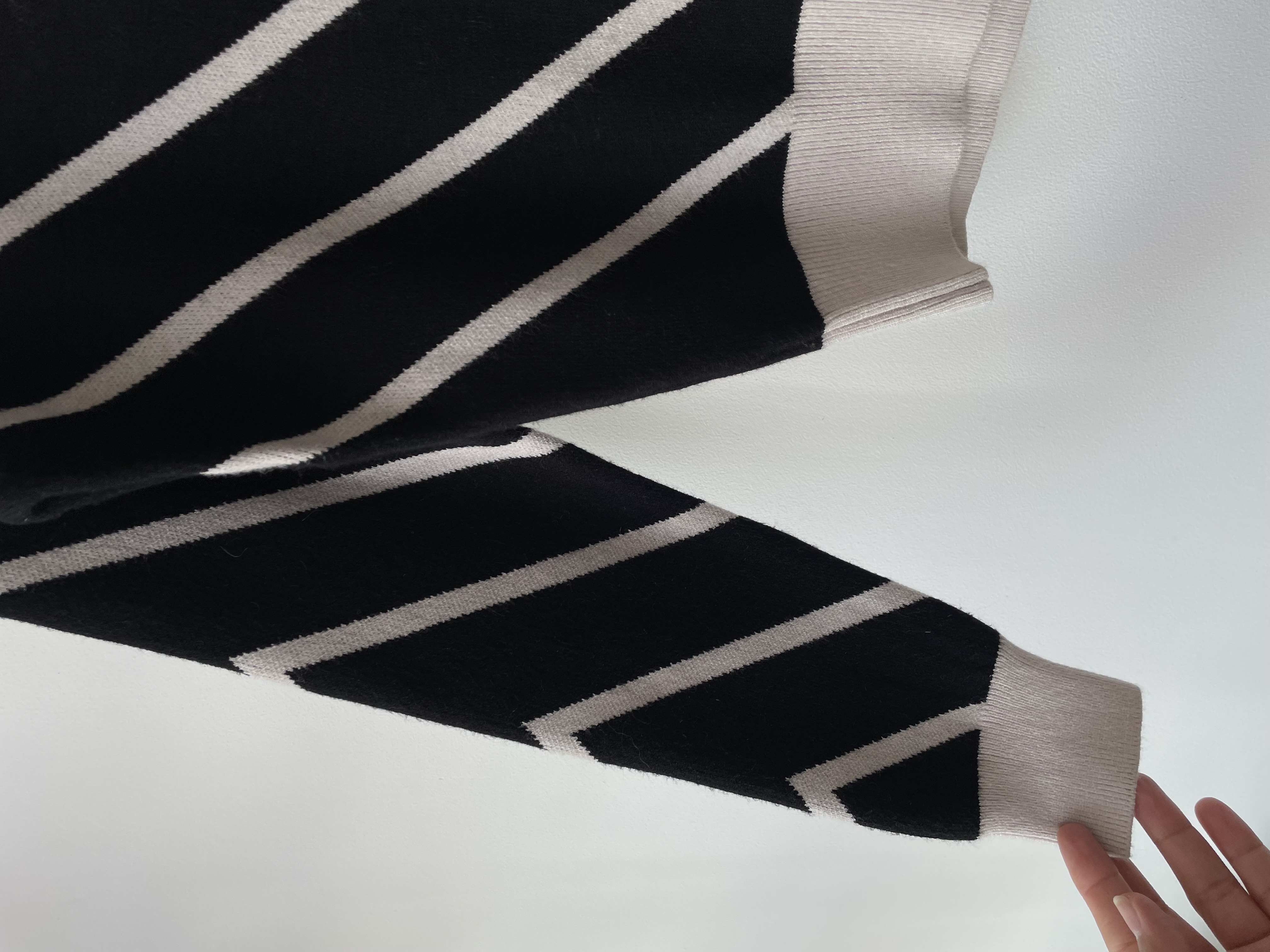 Sweater rayas. Talla: S 3