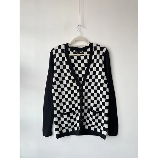 Cardigan ajedrez. Talla: S