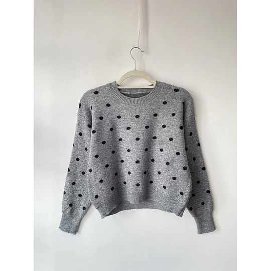 Sweater lunares. Talla: M